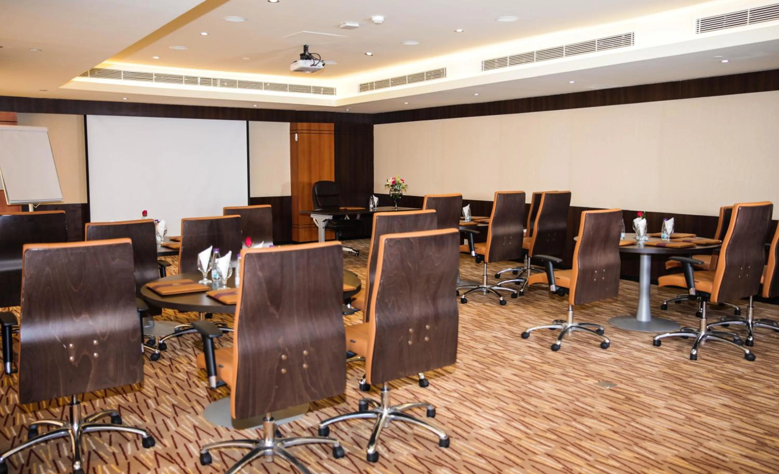 Business facilities in Dalin Hotel