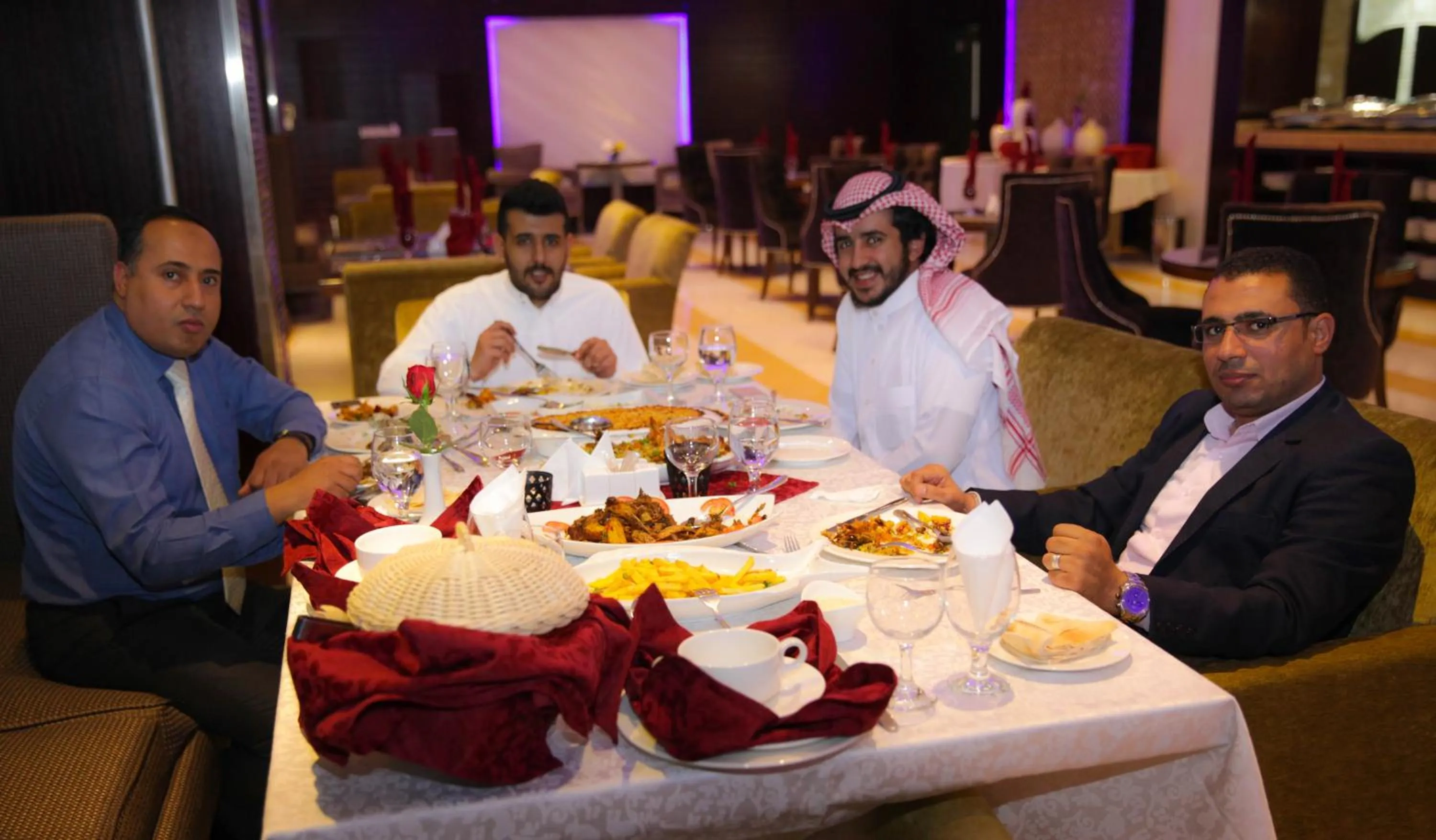 Restaurant/places to eat in Dalin Hotel