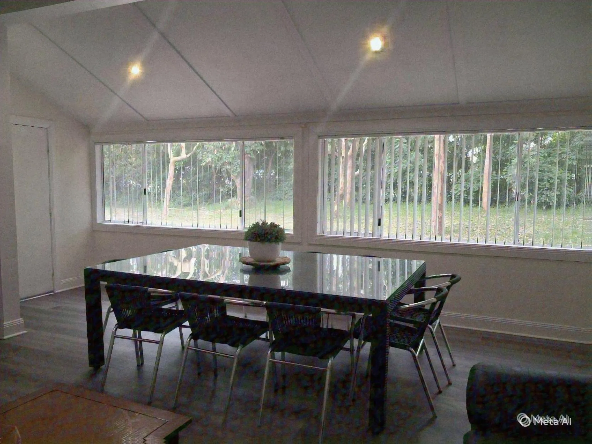 Dining area in The Retreat Port Stephens