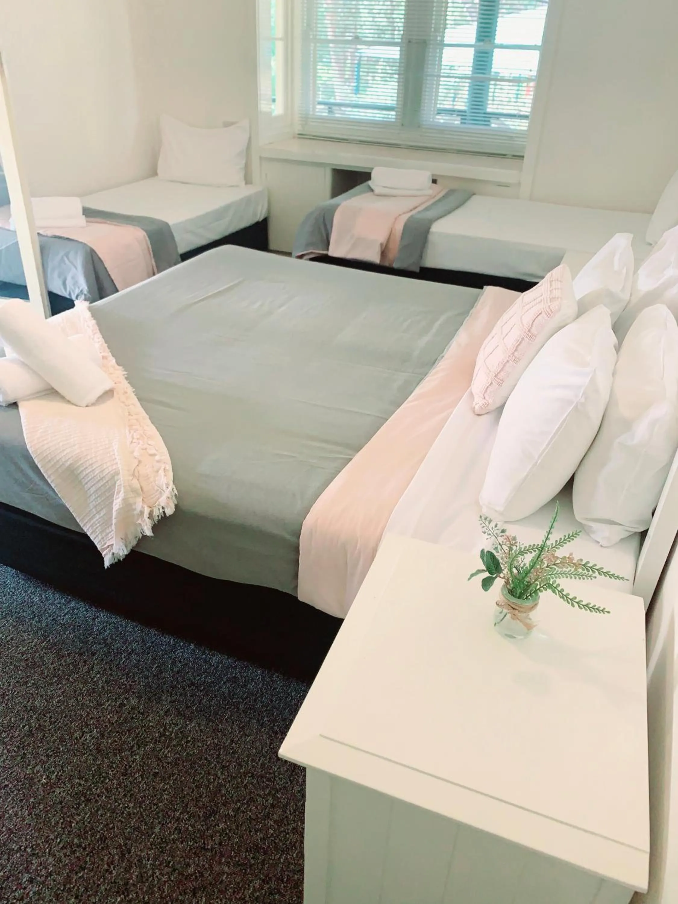 Bedroom, Bed in The Retreat Port Stephens