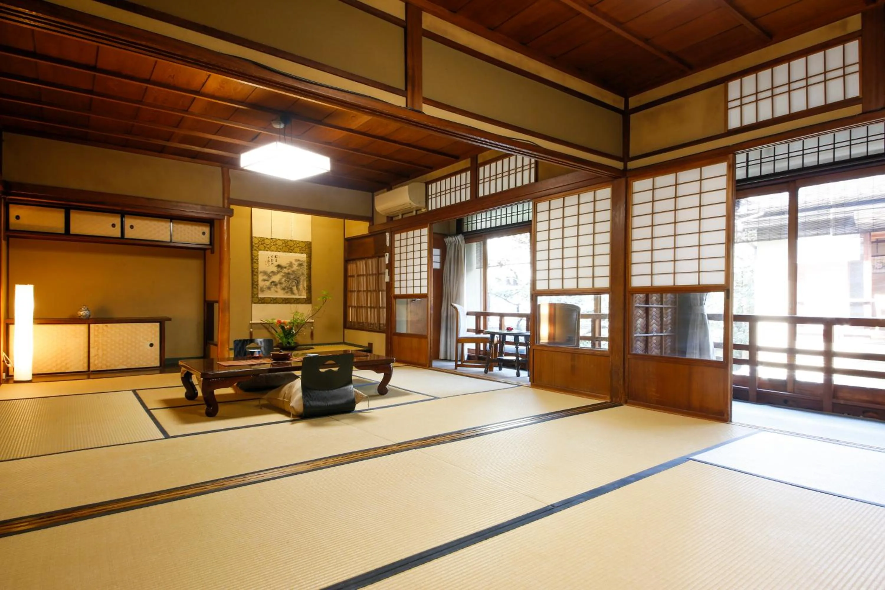 Photo of the whole room in Ryokan Sanga