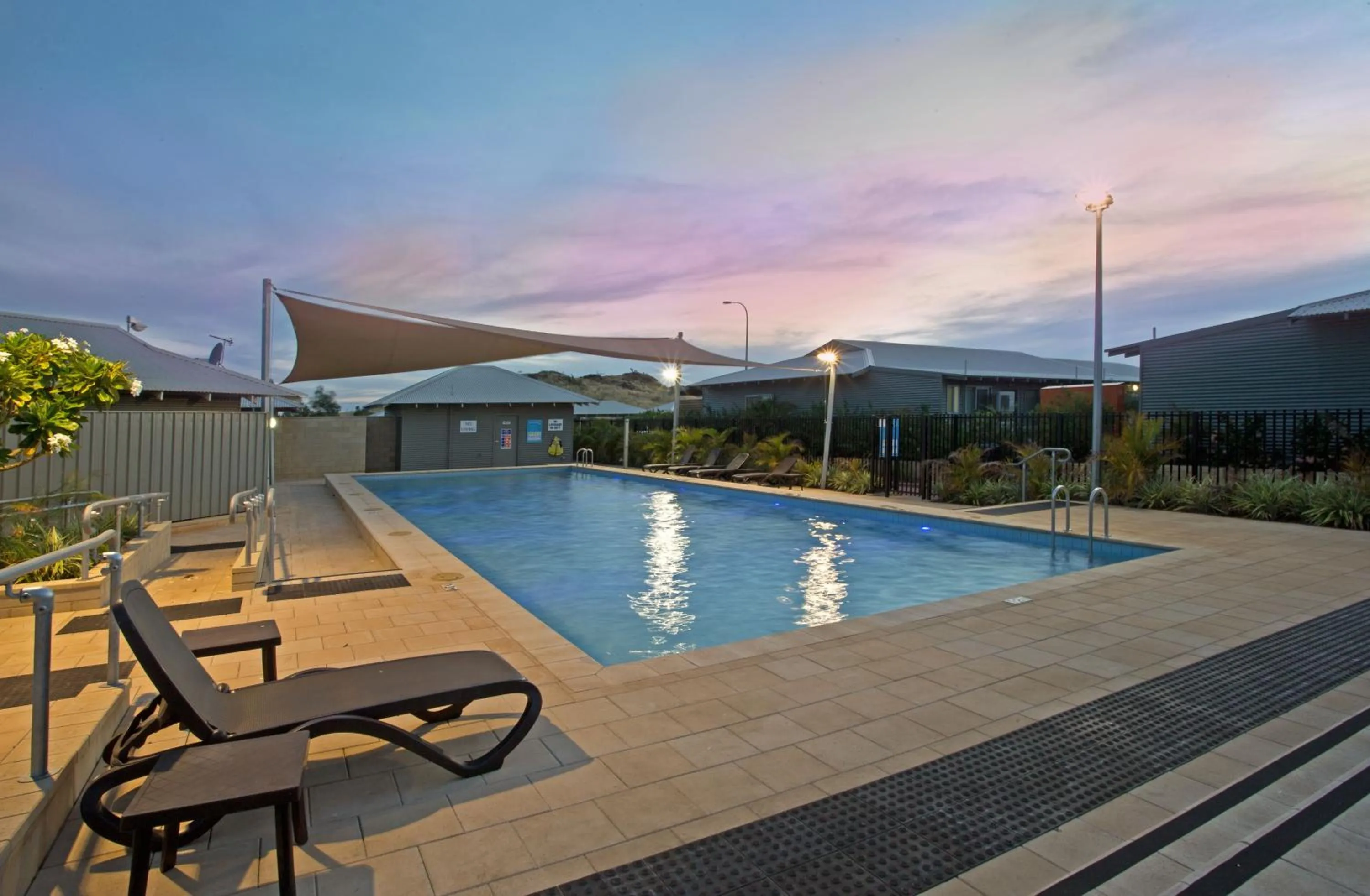 Swimming pool in Best Western Plus The Ranges Karratha