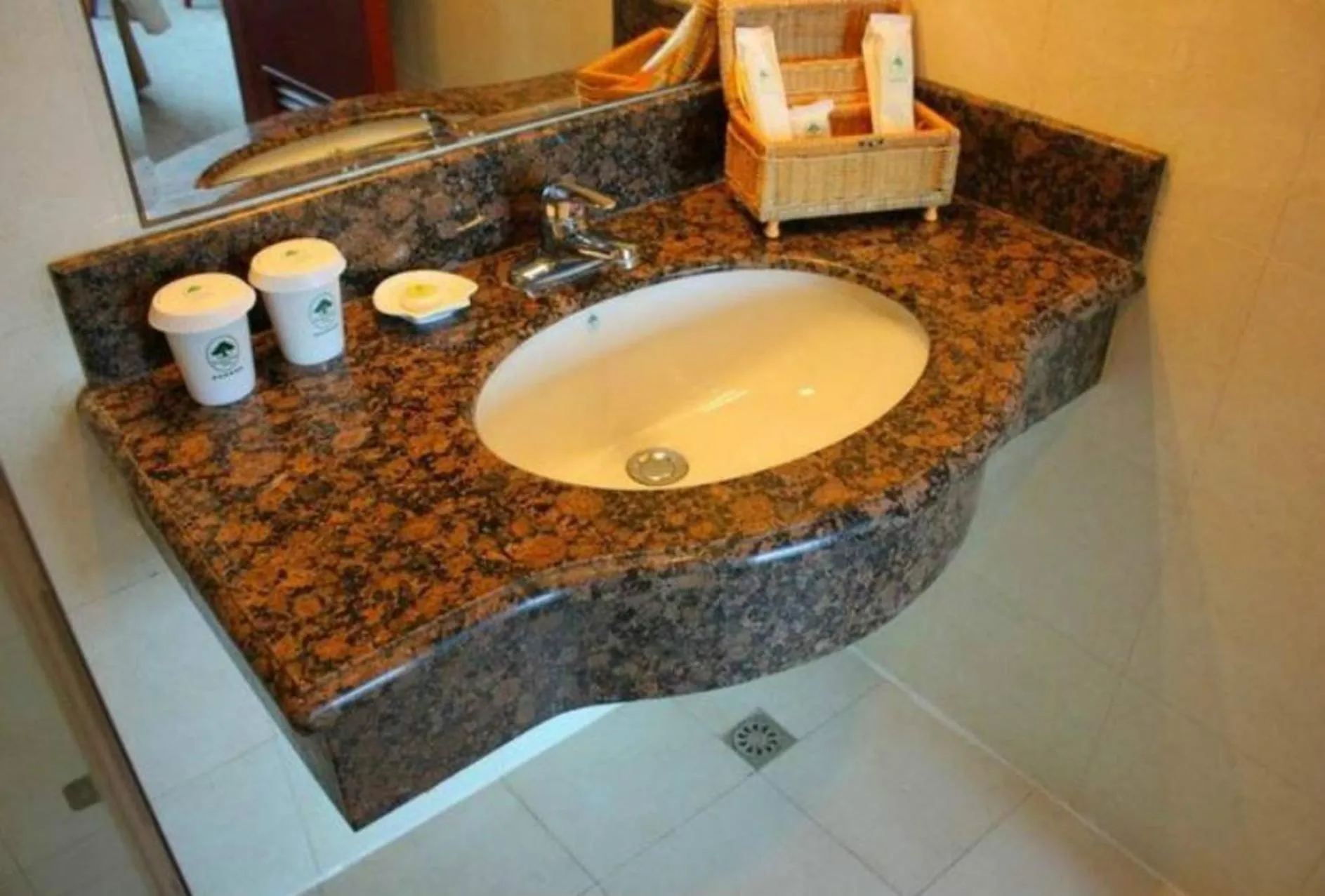 GMA Hotel ShangHai WuNing Road ZhenPing Road Metro Station