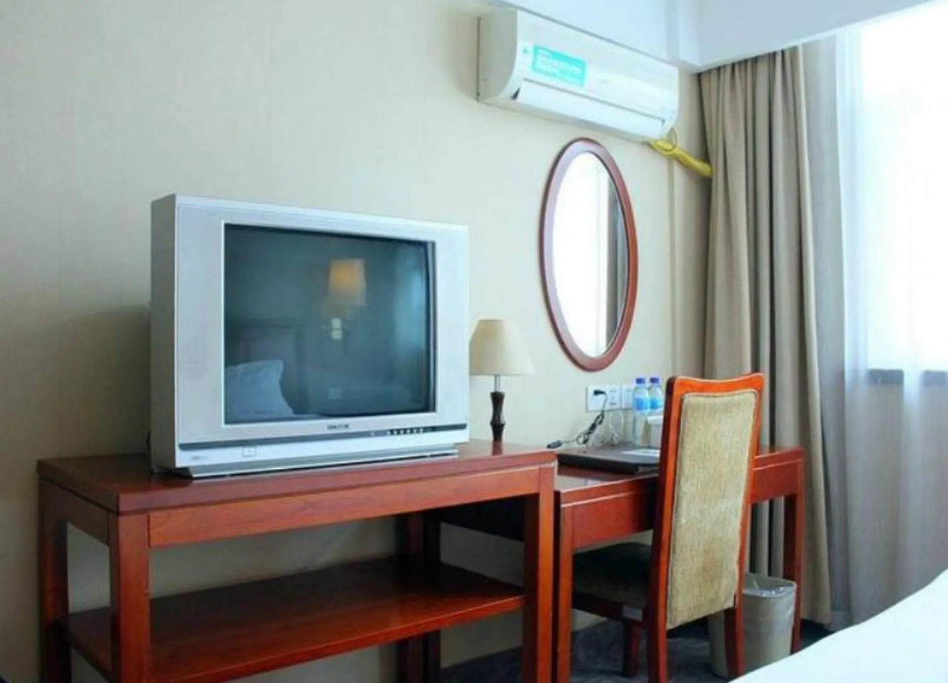 GMA Hotel ShangHai WuNing Road ZhenPing Road Metro Station