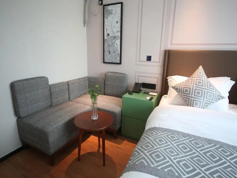 GMA Hotel ShangHai WuNing Road ZhenPing Road Metro Station