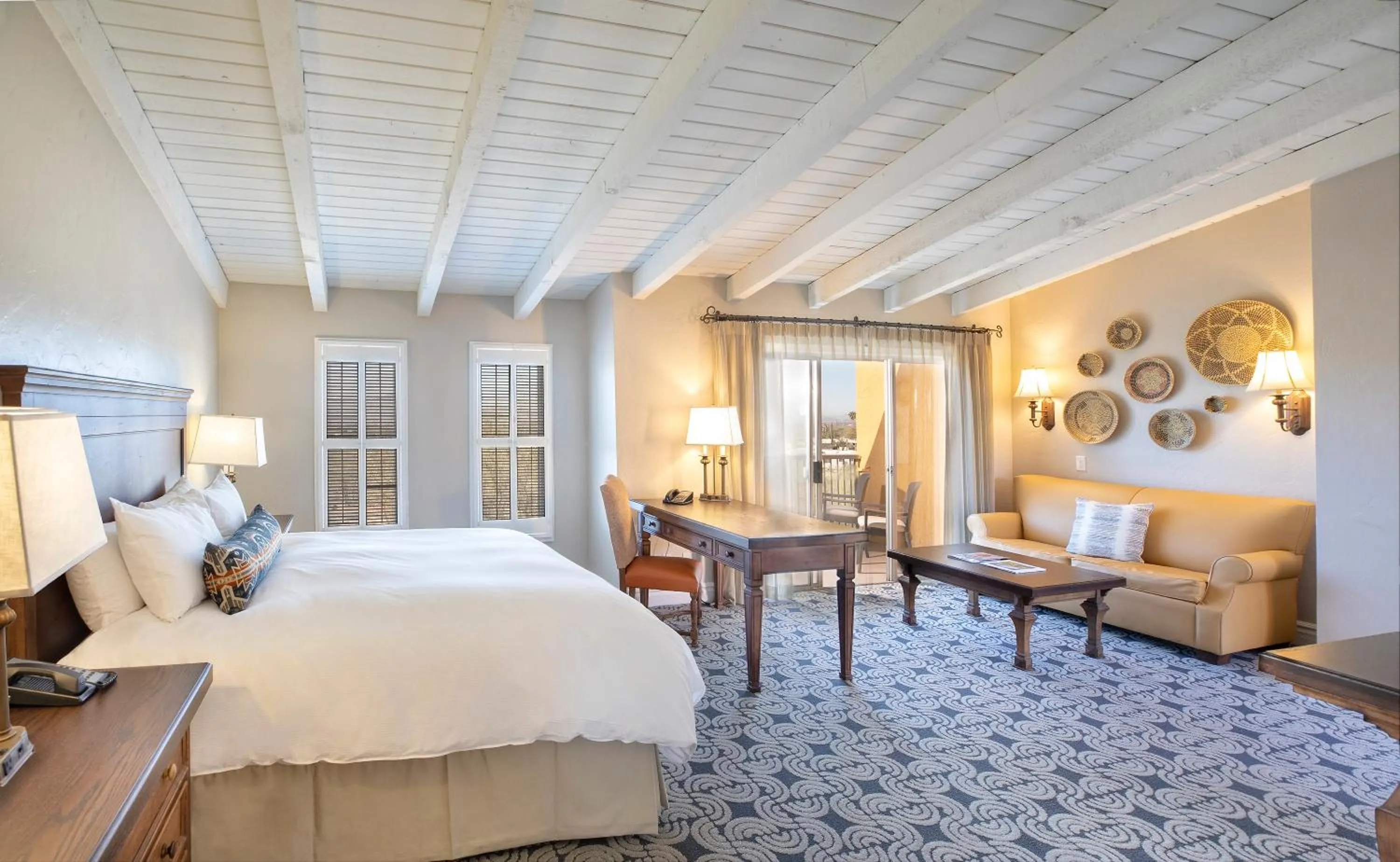 Bed in Westward Look Wyndham Grand Resort & Spa