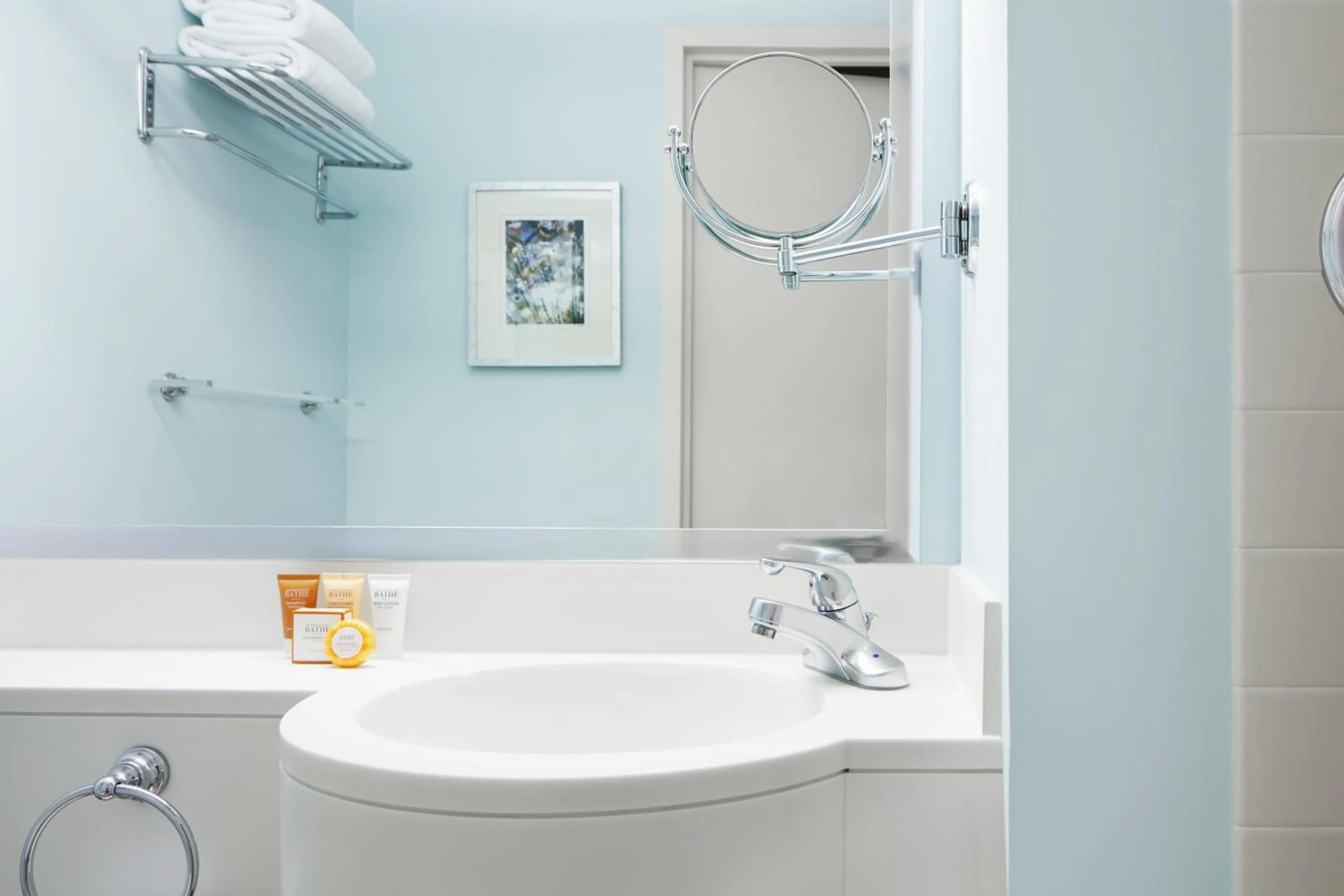 Bathroom in River Hotel