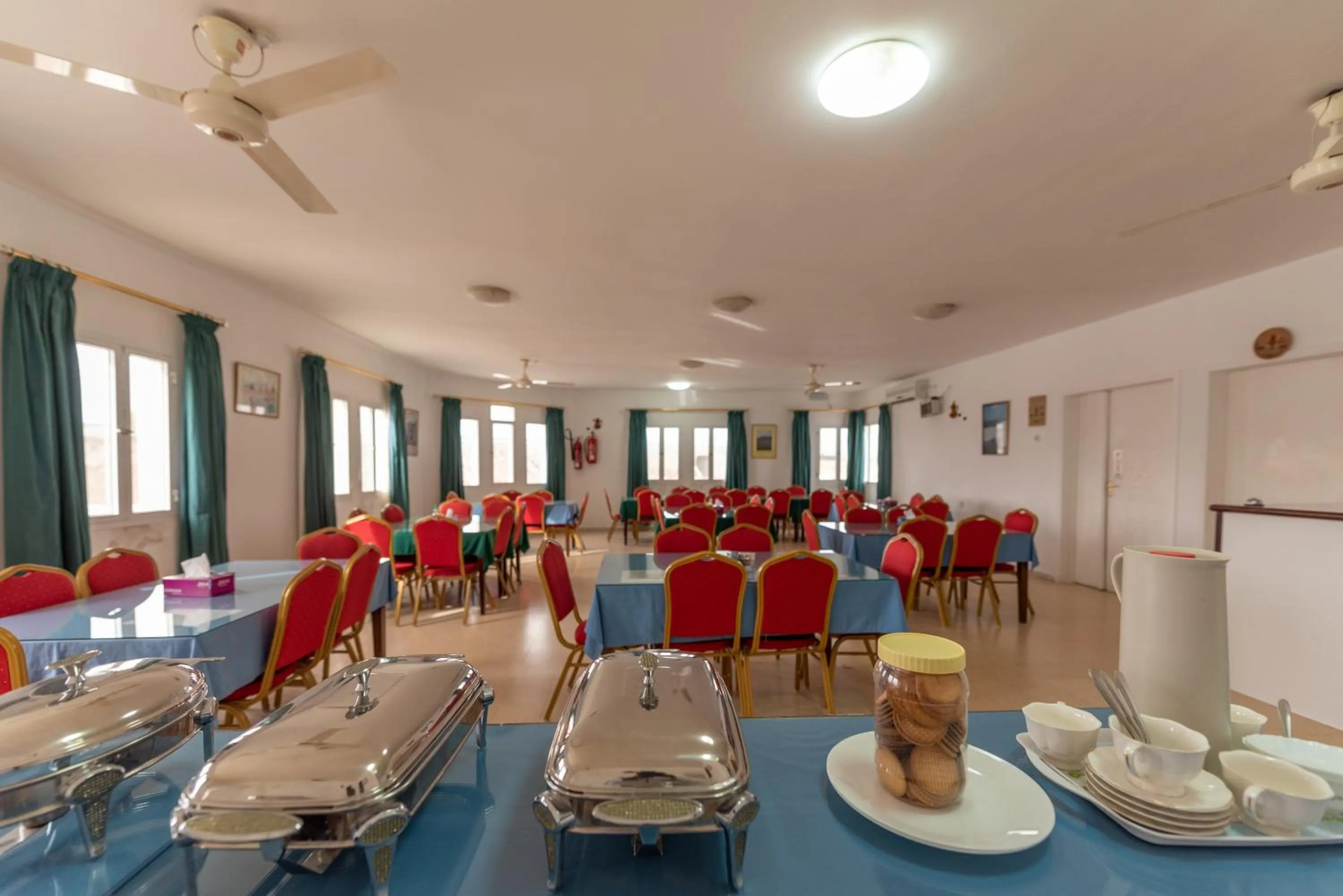 Restaurant/places to eat in Oriental Nights Rest House