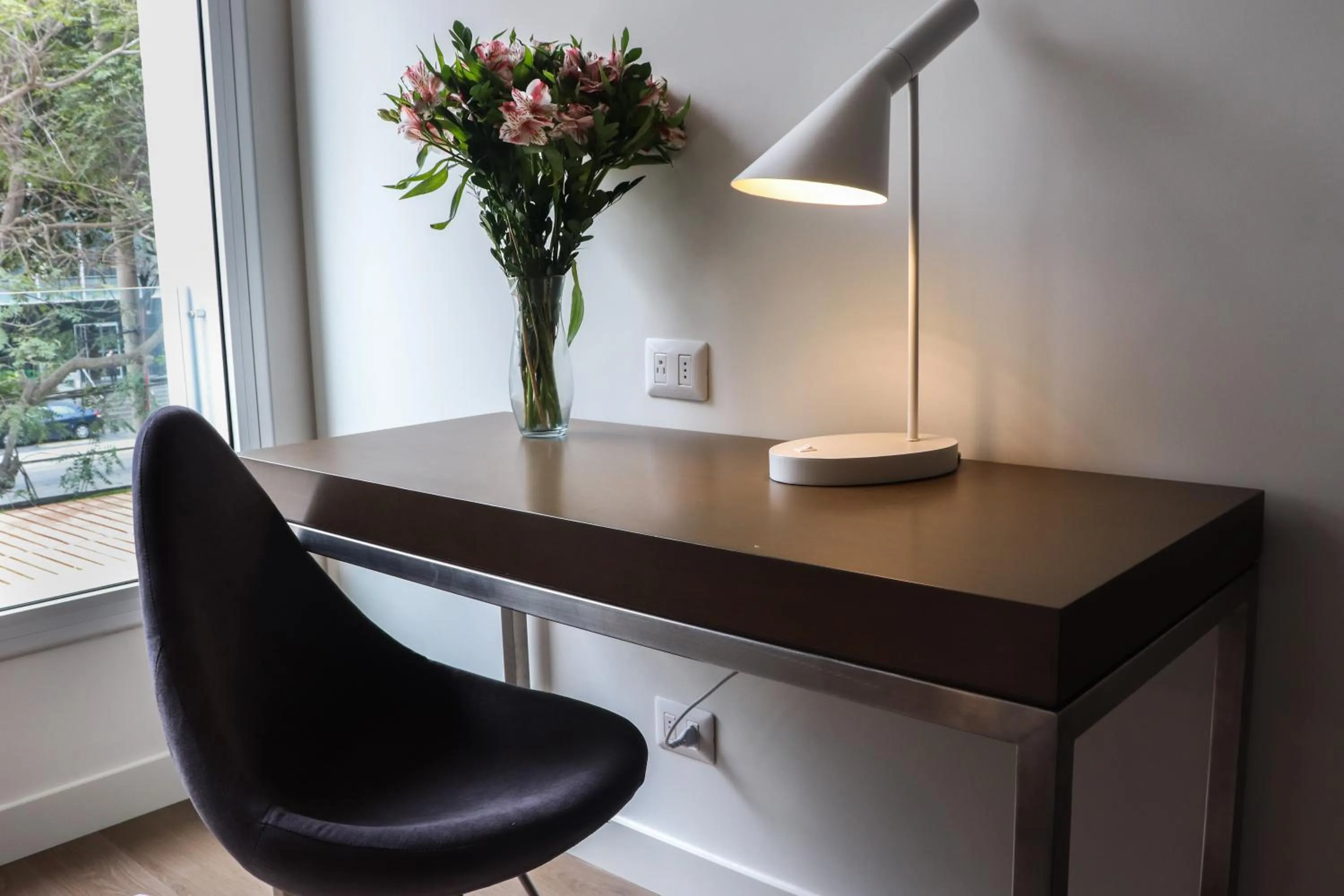 hair dresser in Dazzler by Wyndham Lima San Isidro