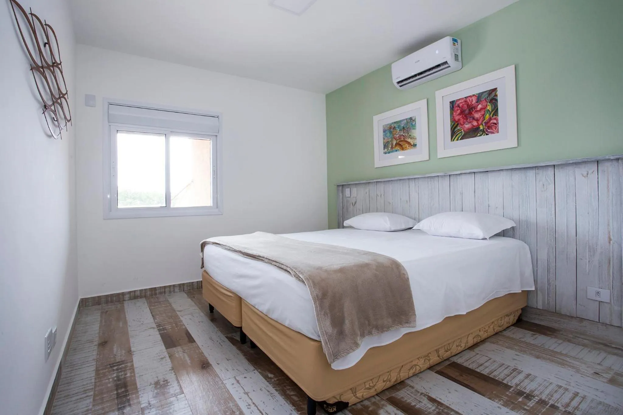 Bed in Ilhabela Beach Residences