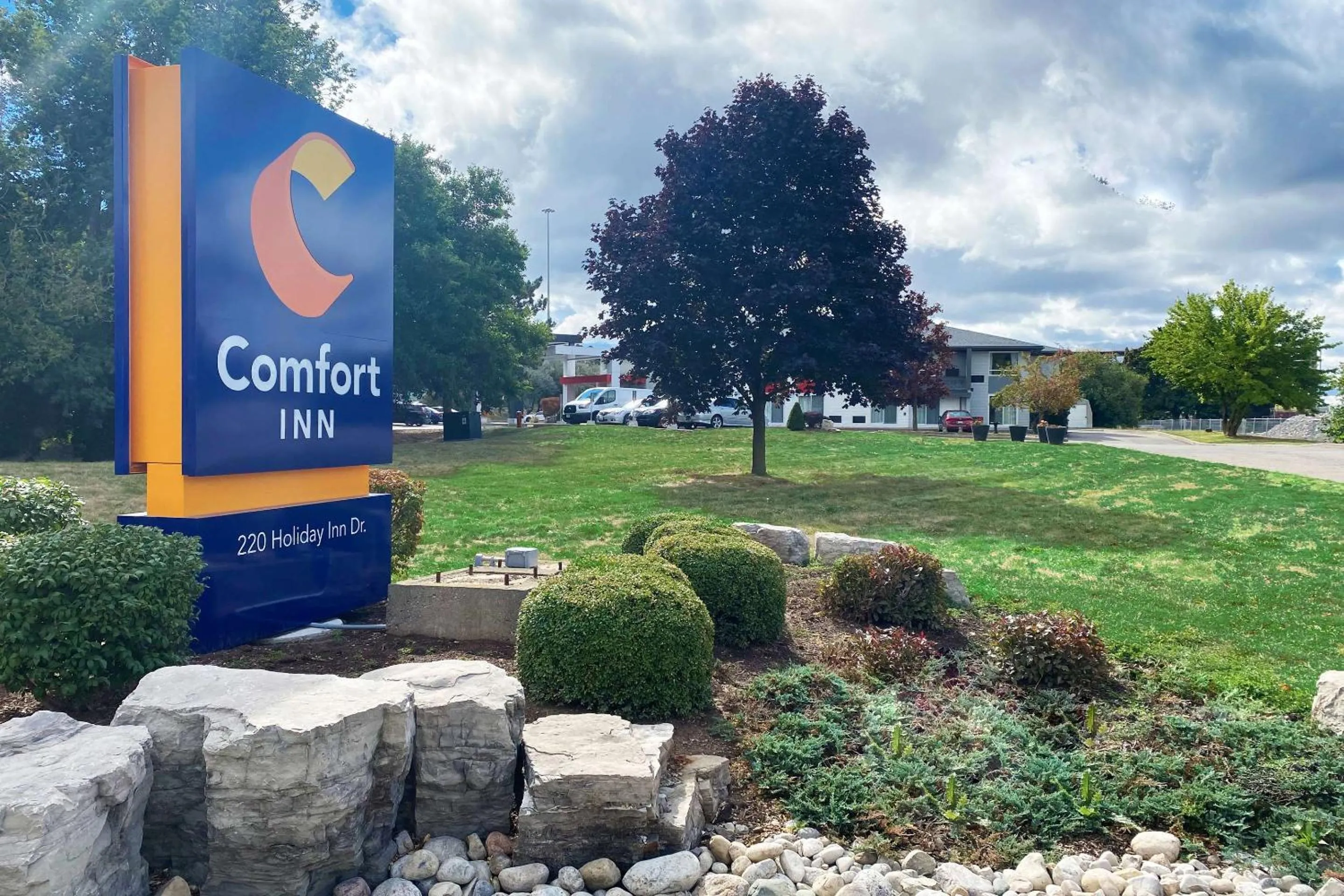 Property building in Comfort Inn