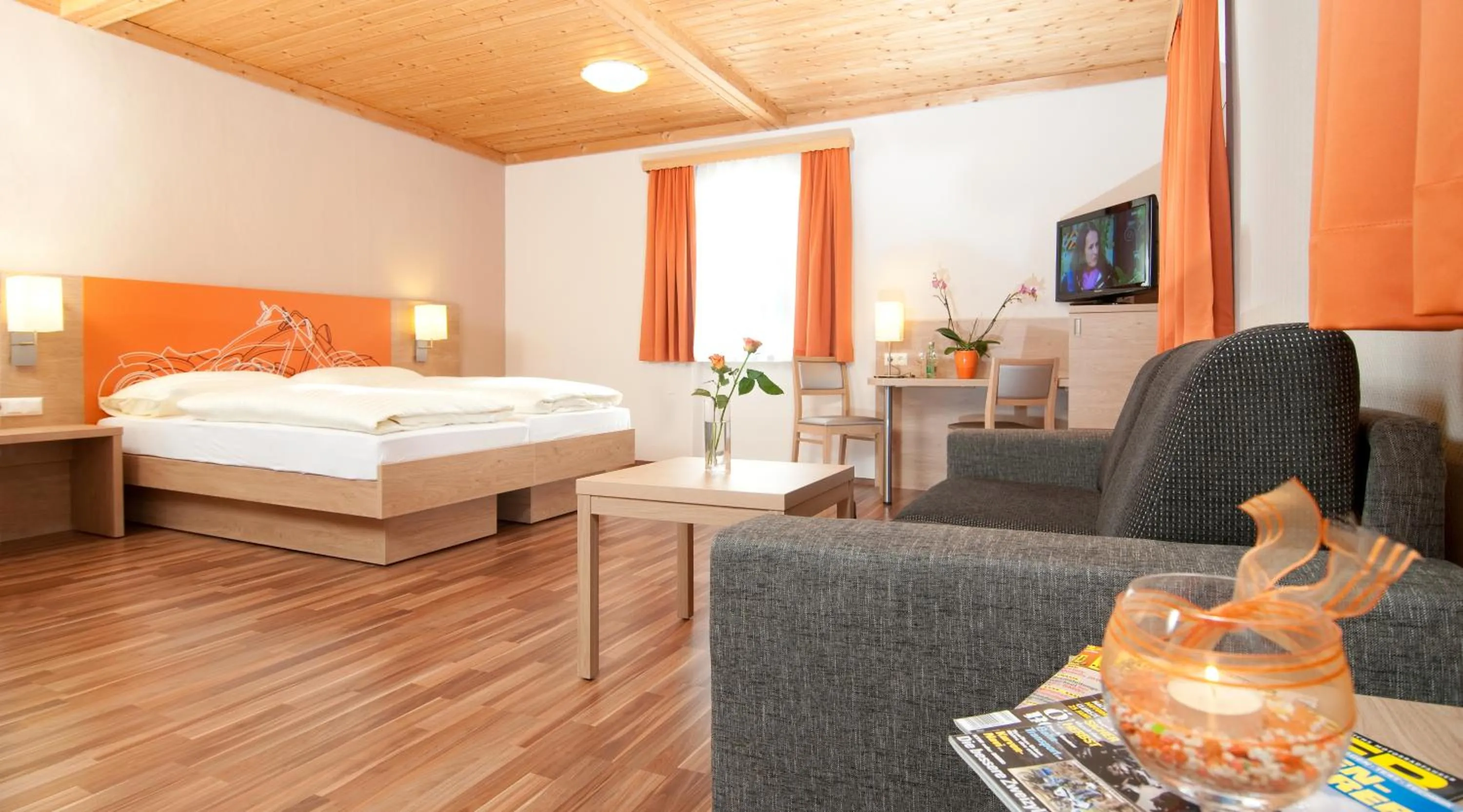 Bed in Hotel Kuchlerwirt