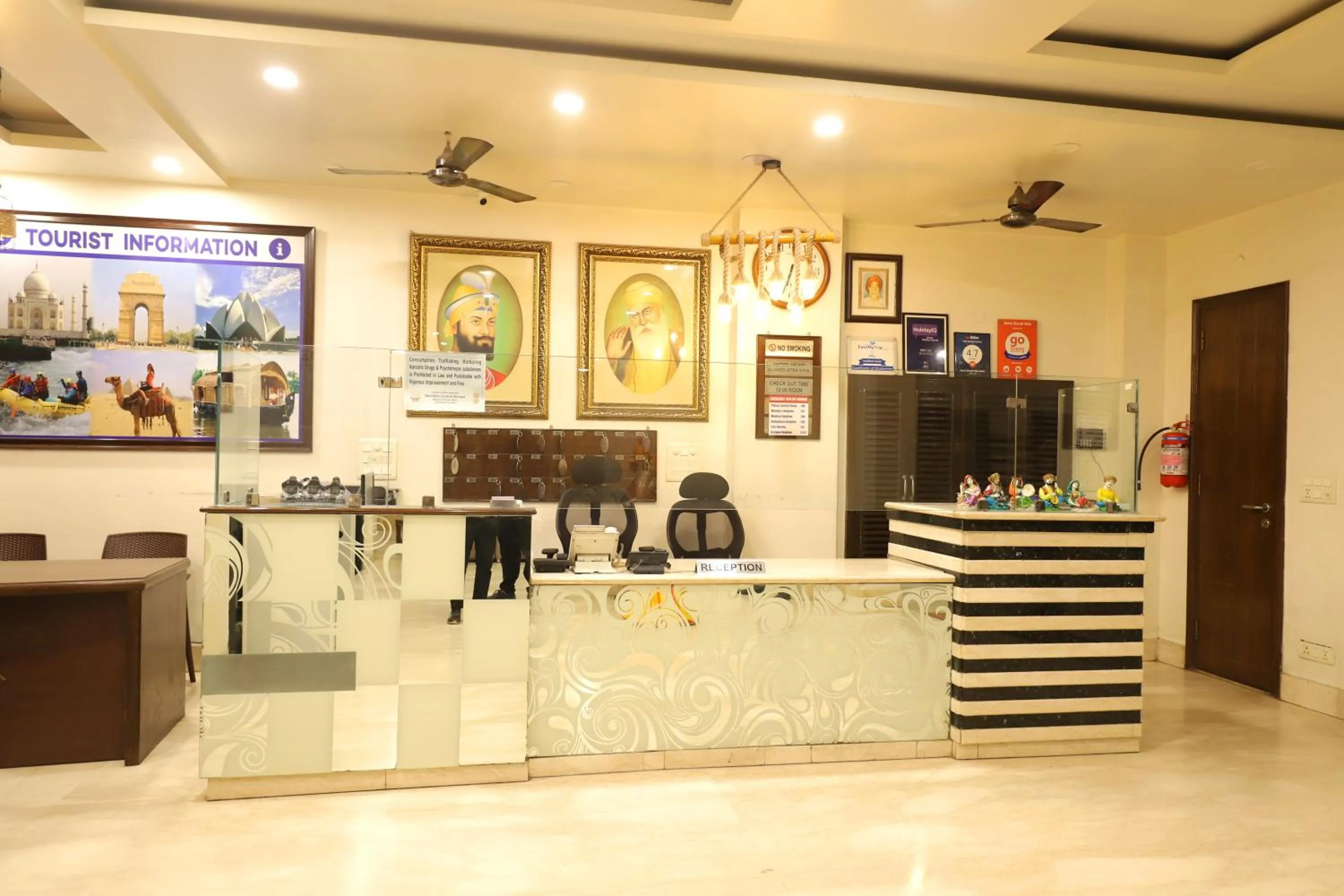 Lobby or reception in Hotel Shanti Villa- New Delhi Railway Station