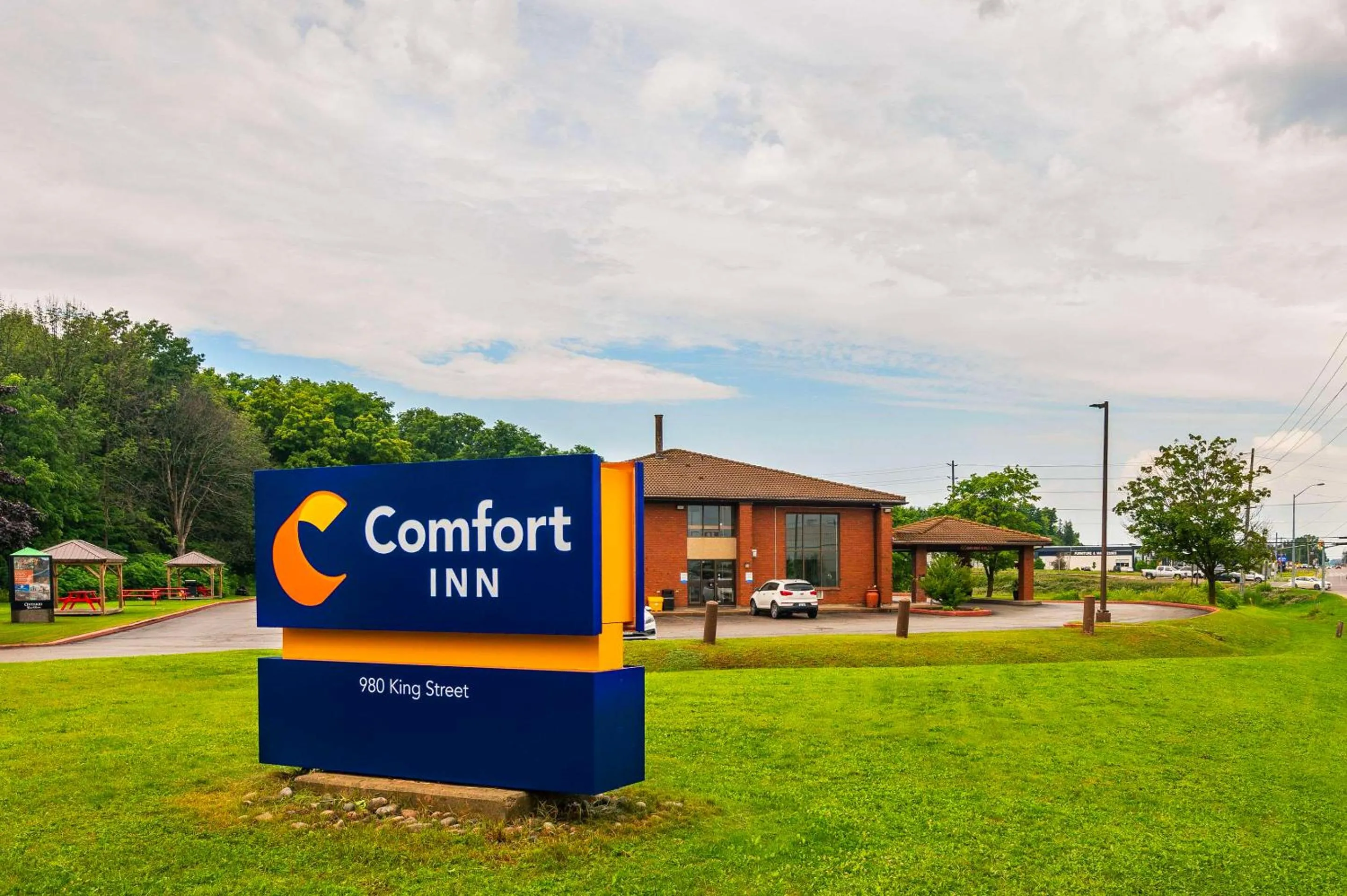Property building in Comfort Inn