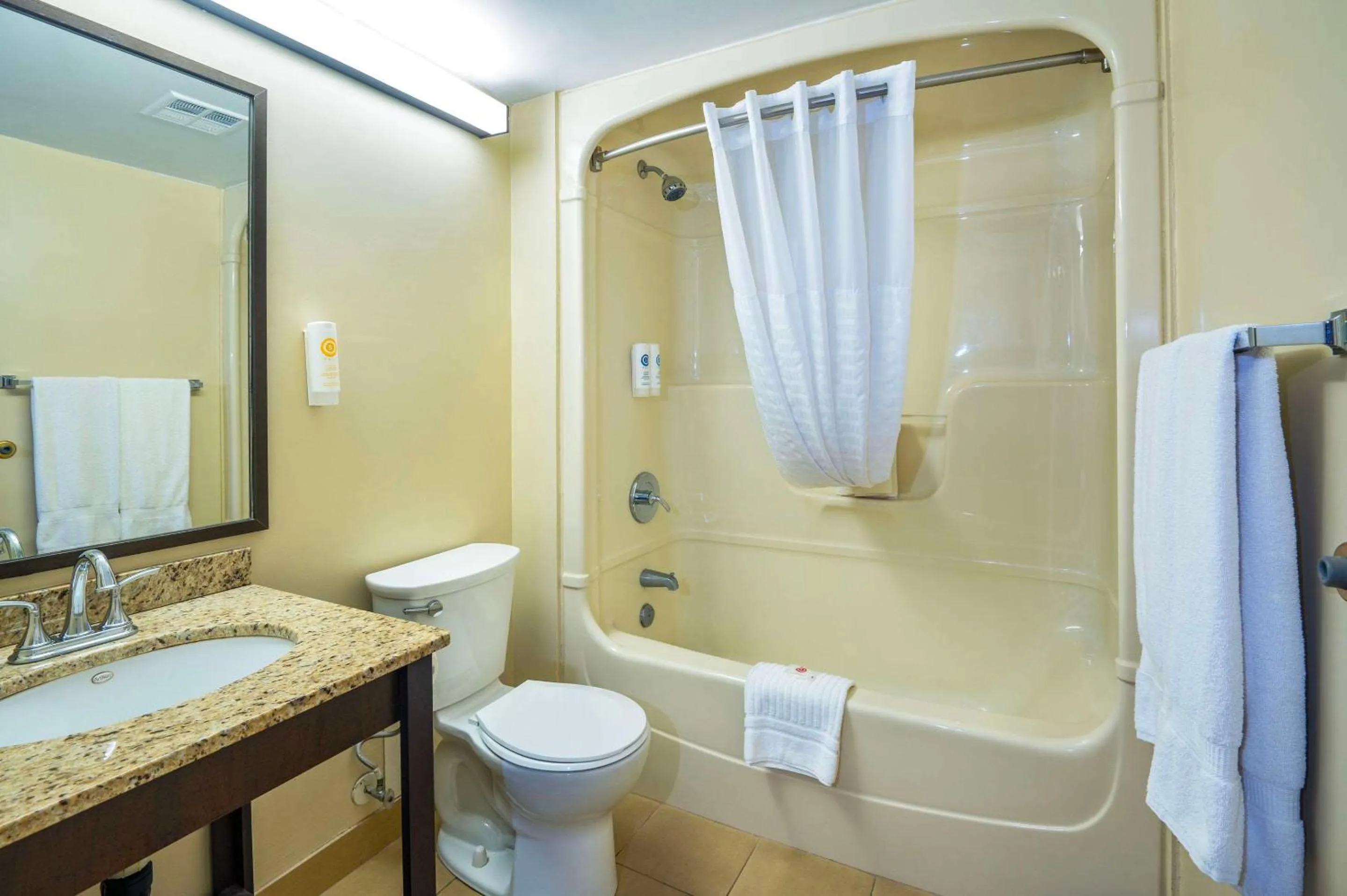 Bedroom in Comfort Inn