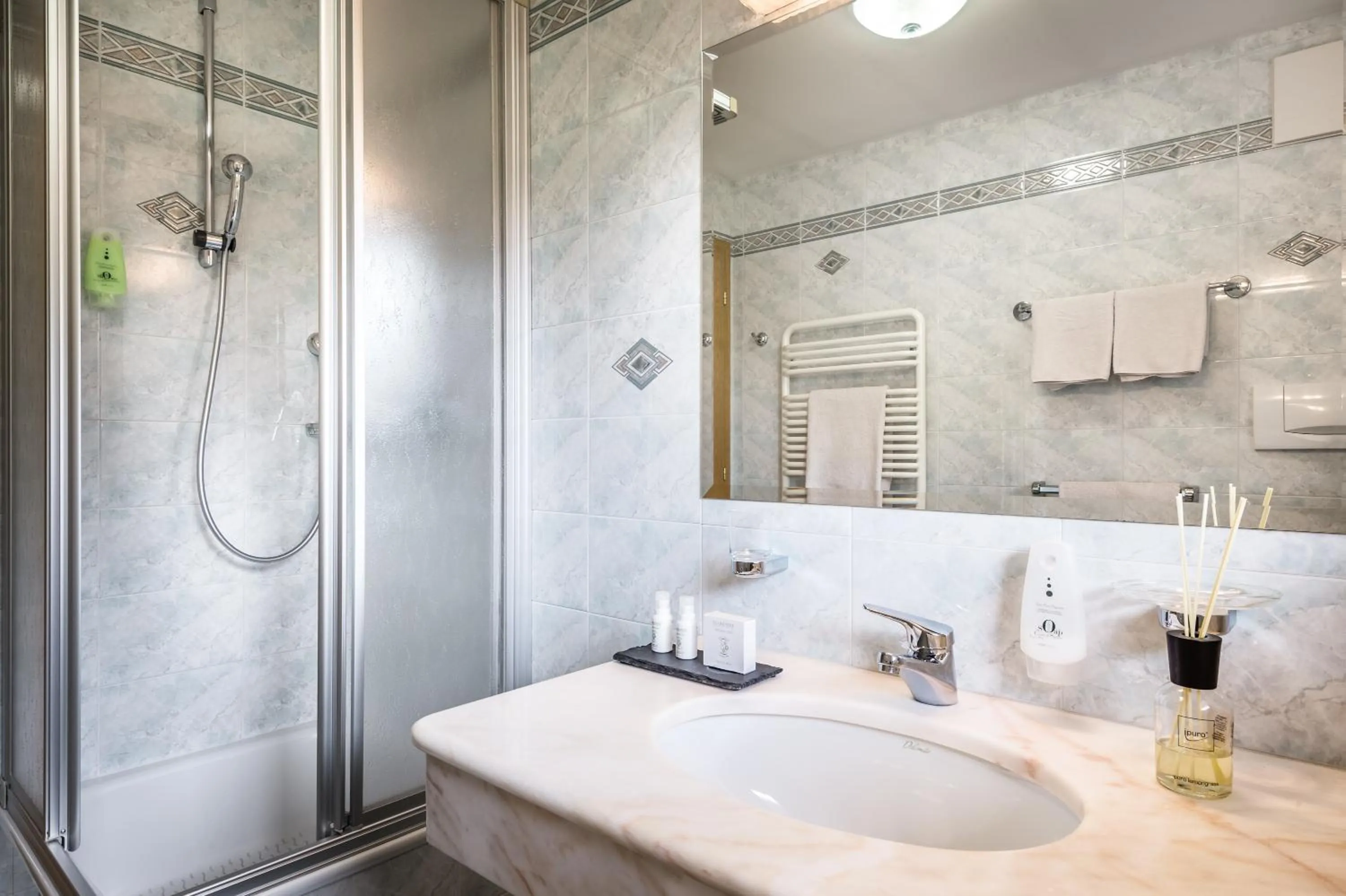 Bathroom in Residence Bondì