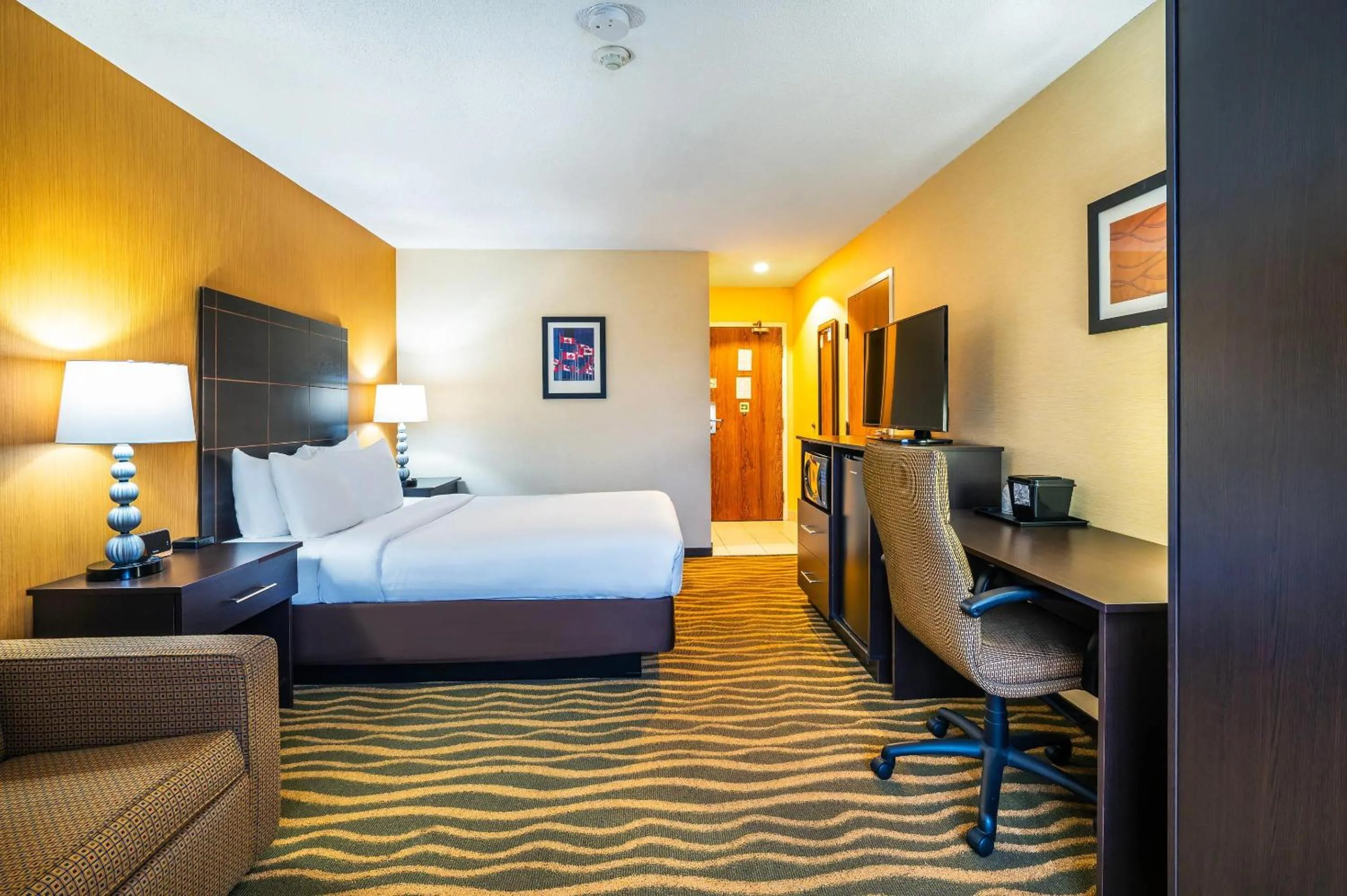 Bedroom, Bed in Quality Inn