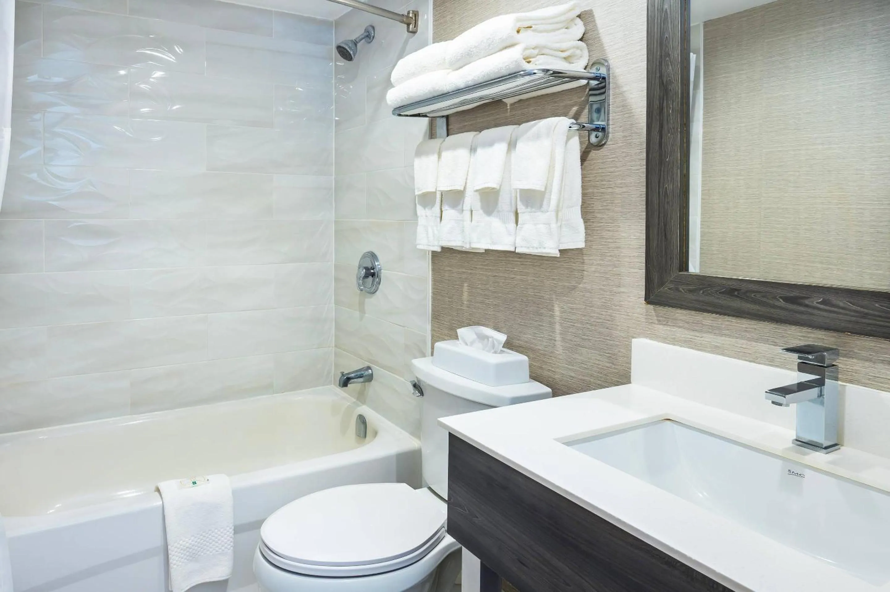 Bedroom in Quality Inn