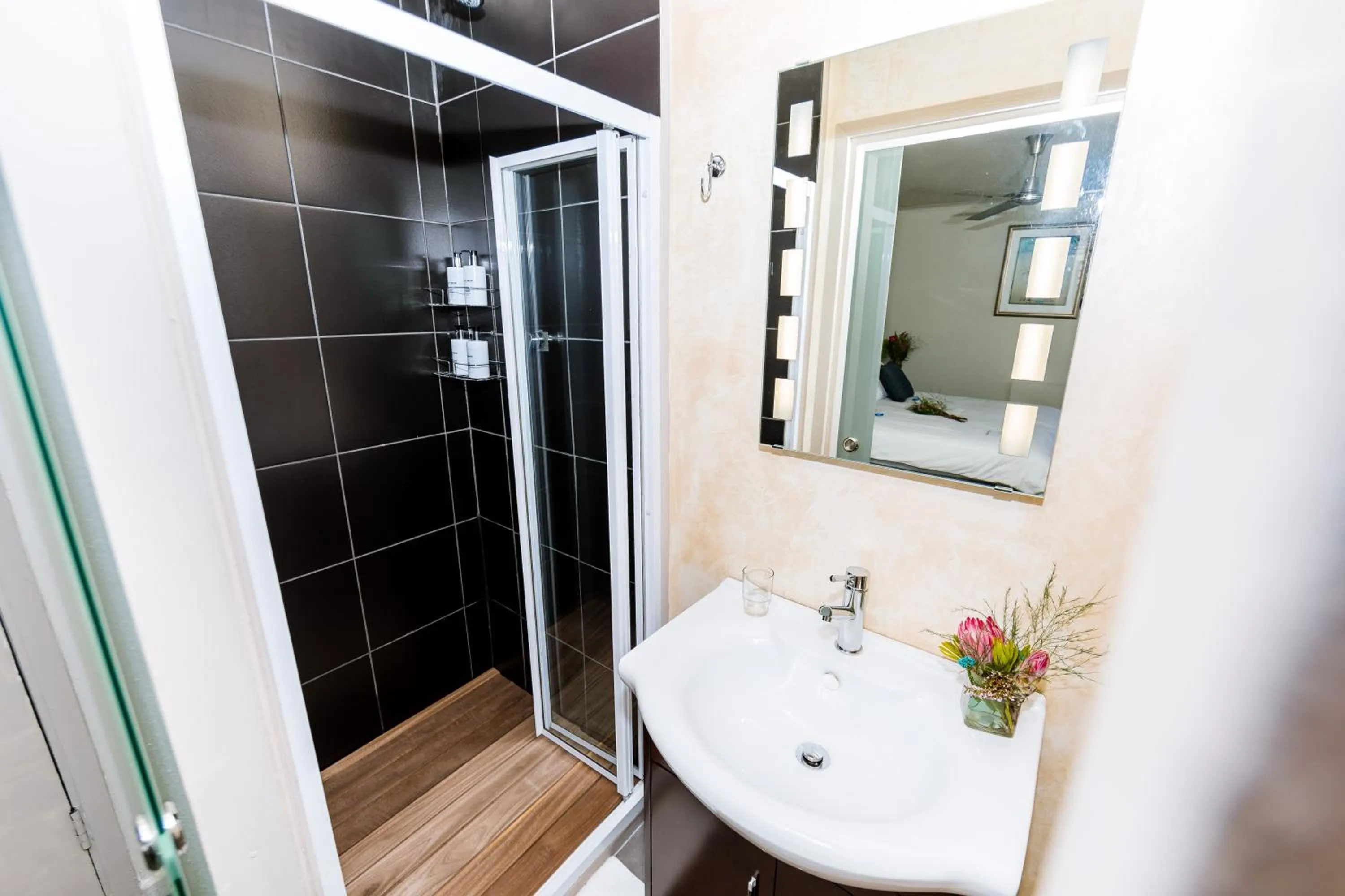 Le Petit Chateau Guest House