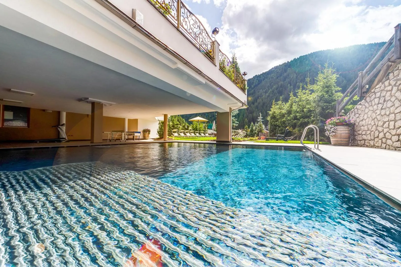 Swimming pool in Hotel Muliac