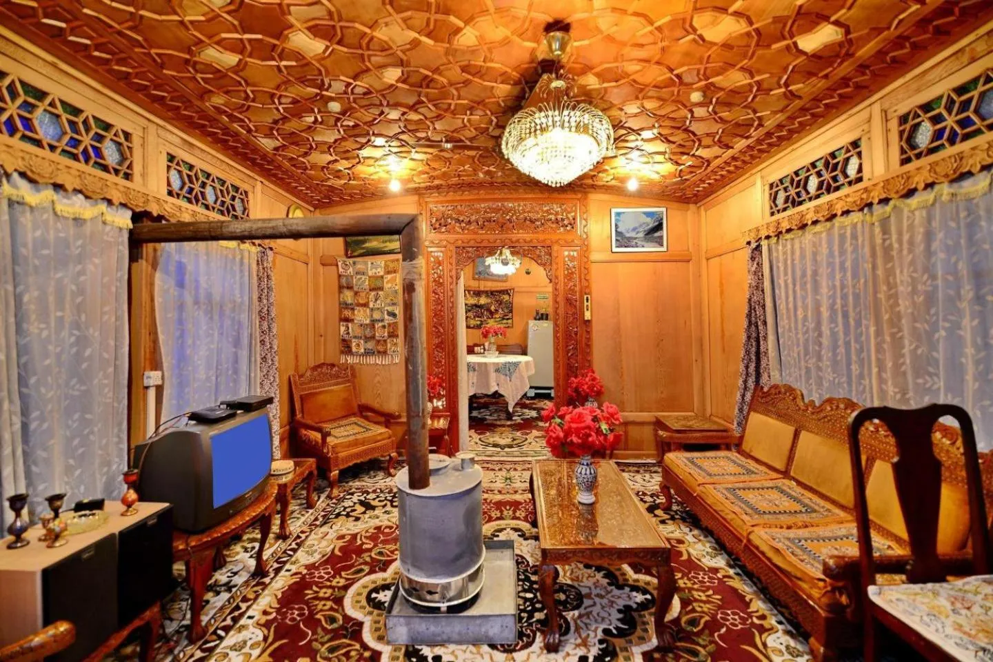 Library in Golden Crest DALLAKE