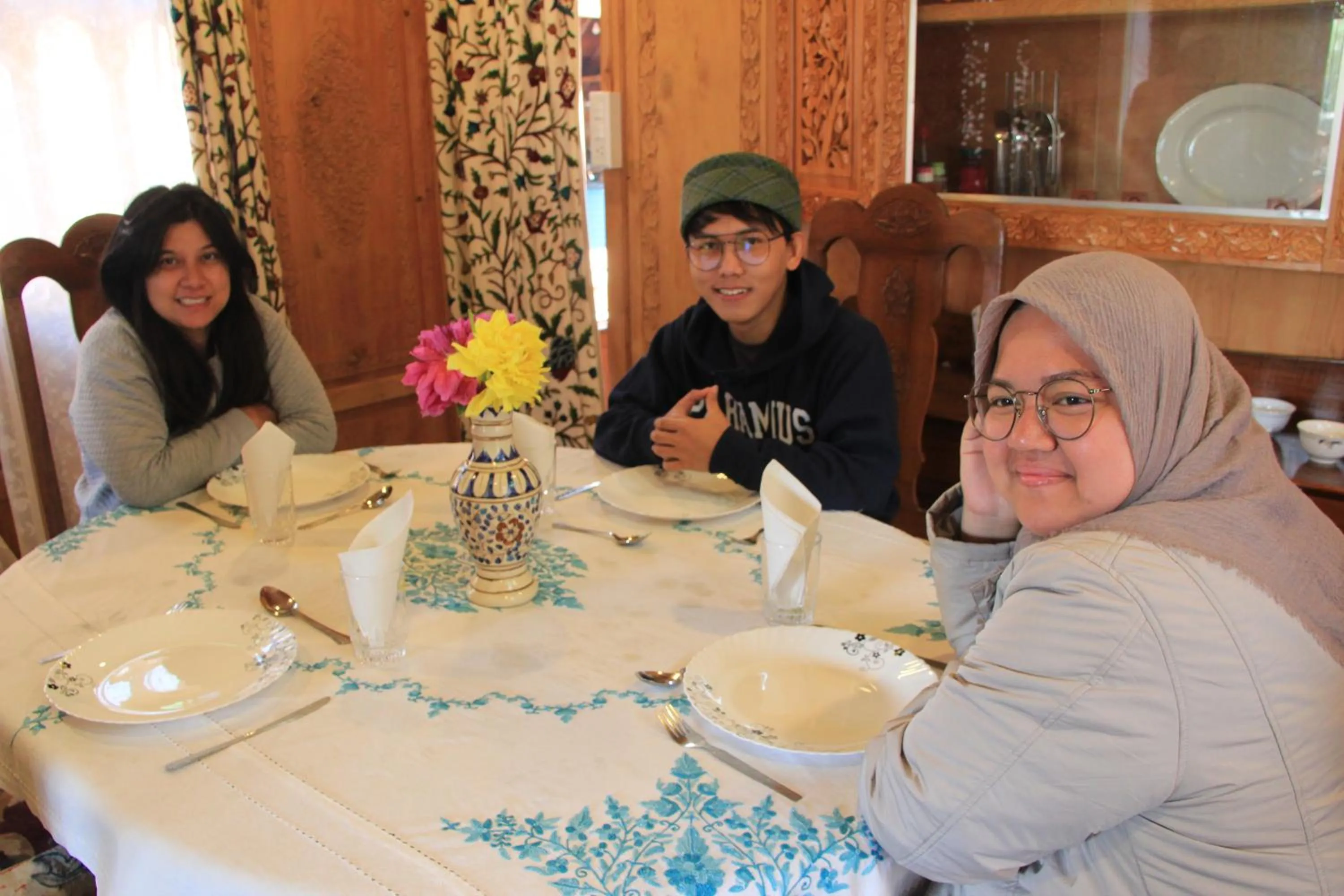 Breakfast in Golden Crest DALLAKE