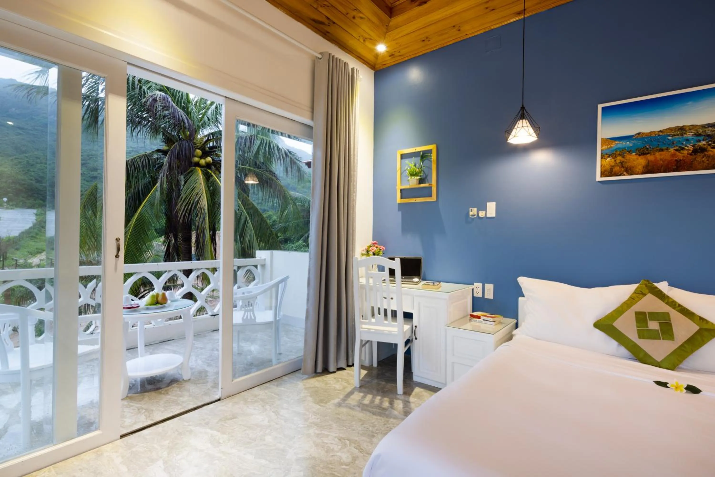 Bed in Casa Maya Resort