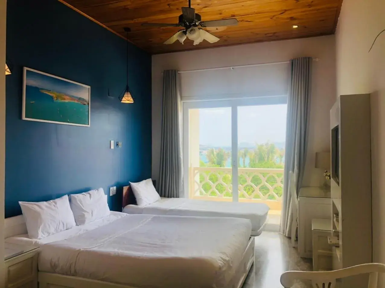 Triple Room in Casa Maya Resort Triple Room in Casa Maya Resort