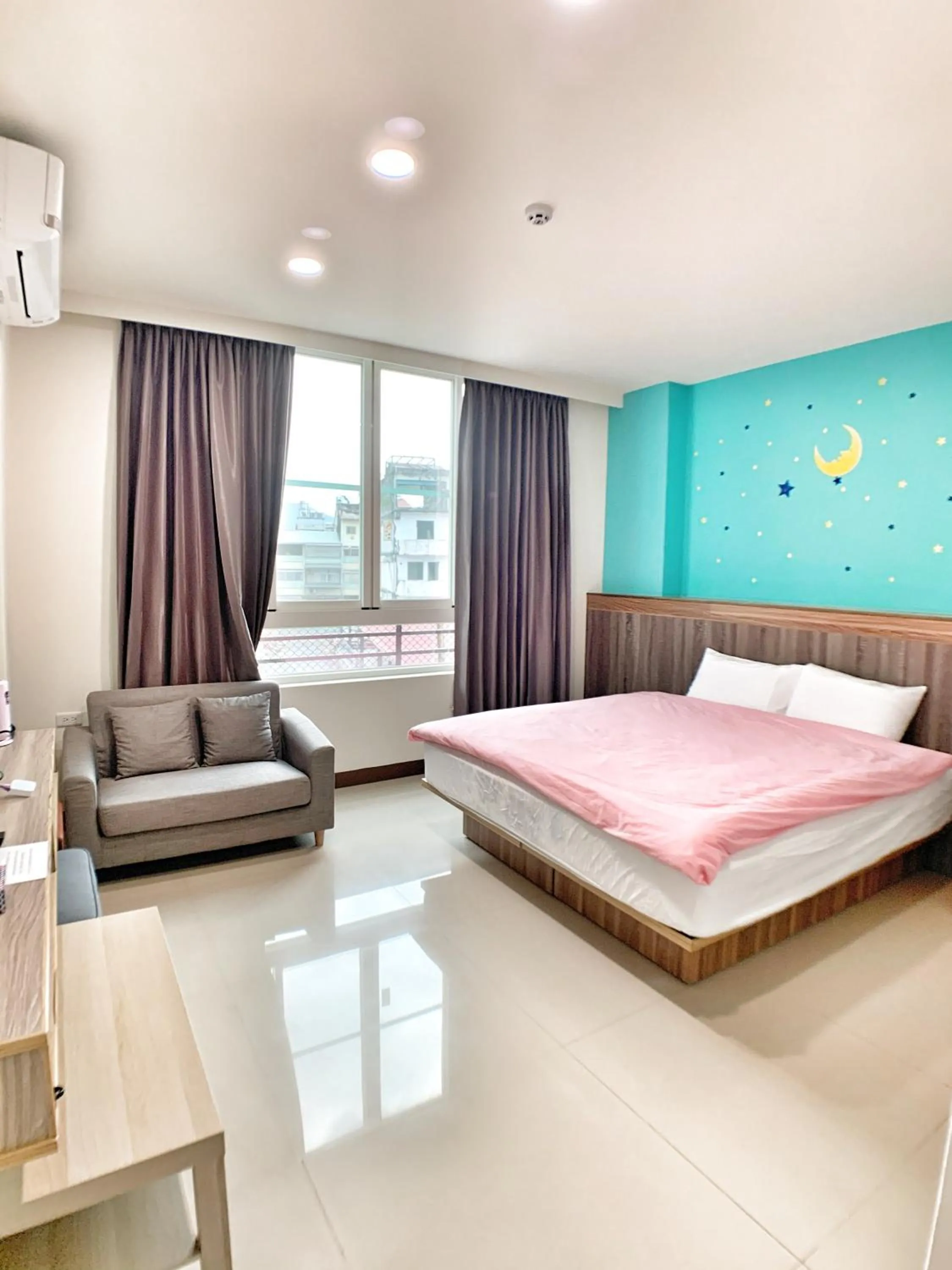 Bed in The Sunny Homestay