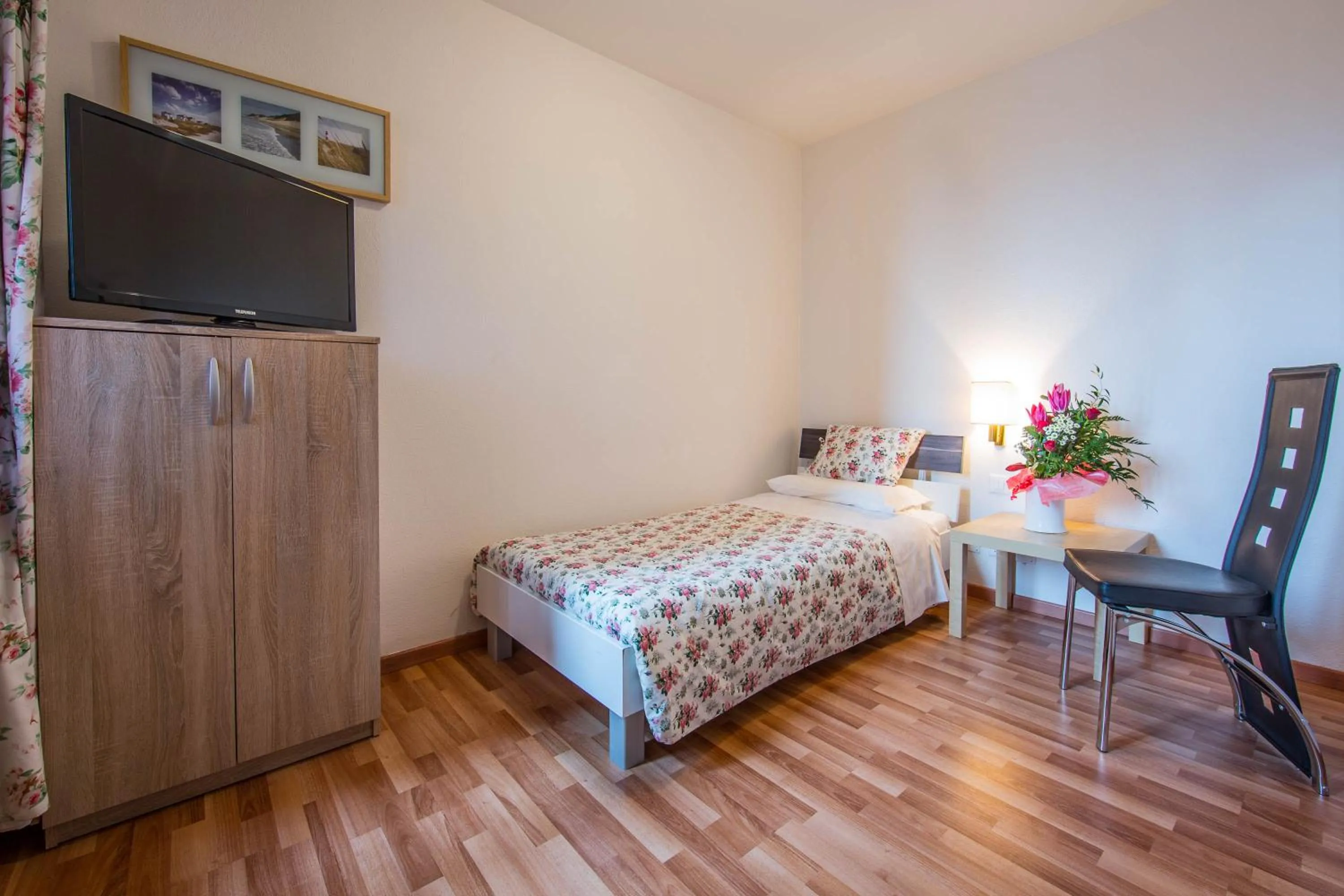 Bedroom, Bed in Casa Zen