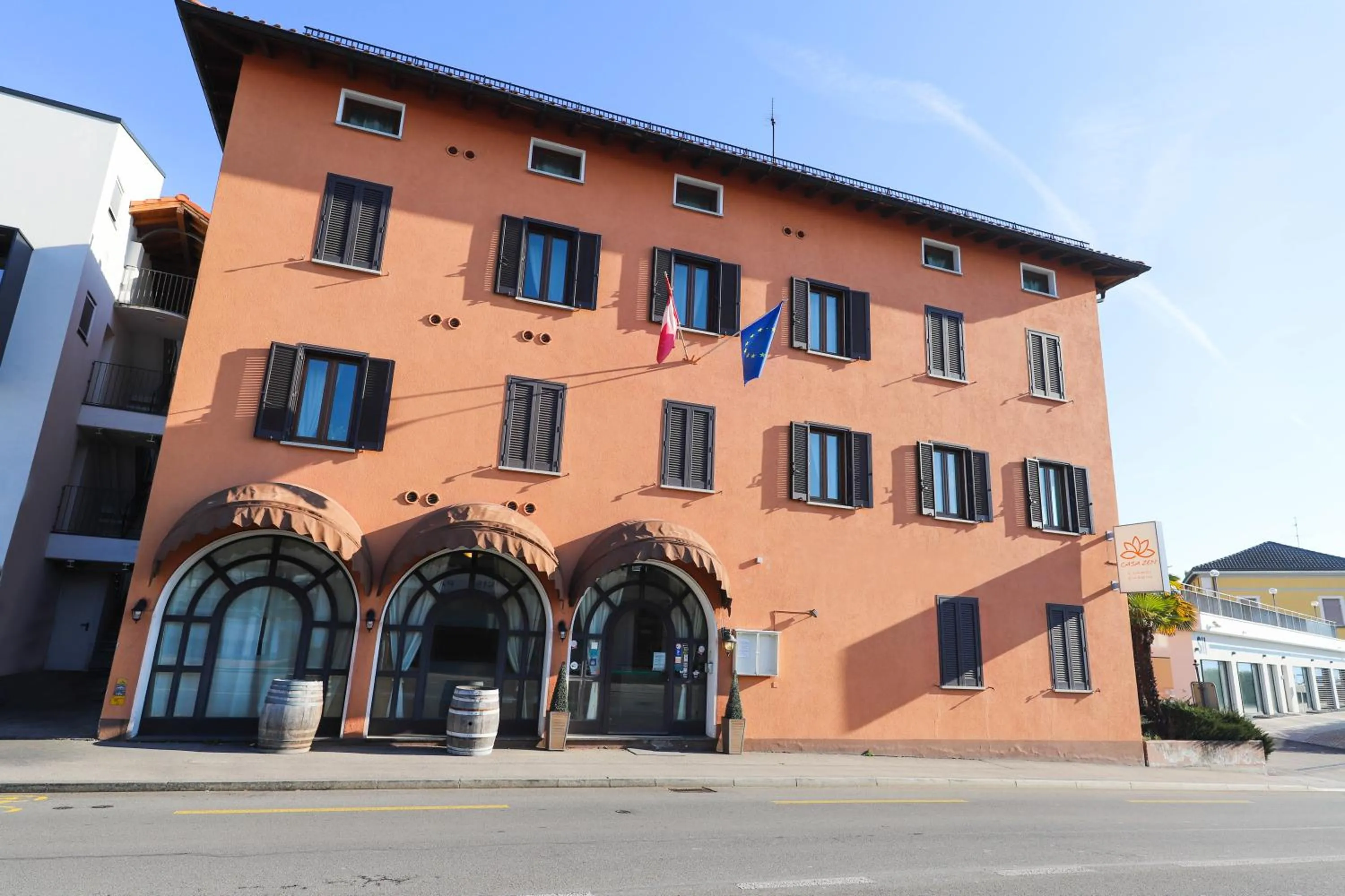 Property building in Casa Zen