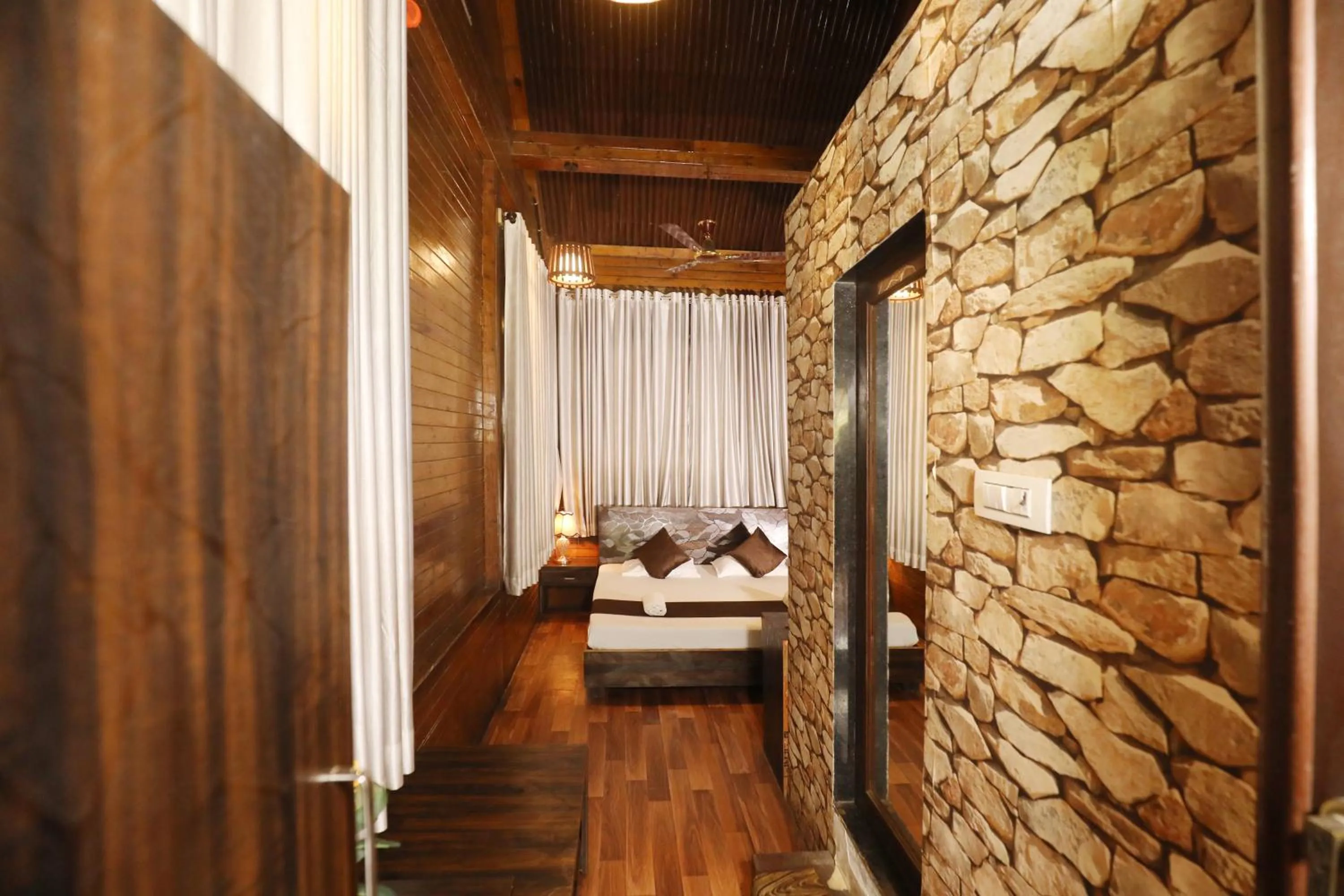 Photo of the whole room, Bed in Pali Village Resort