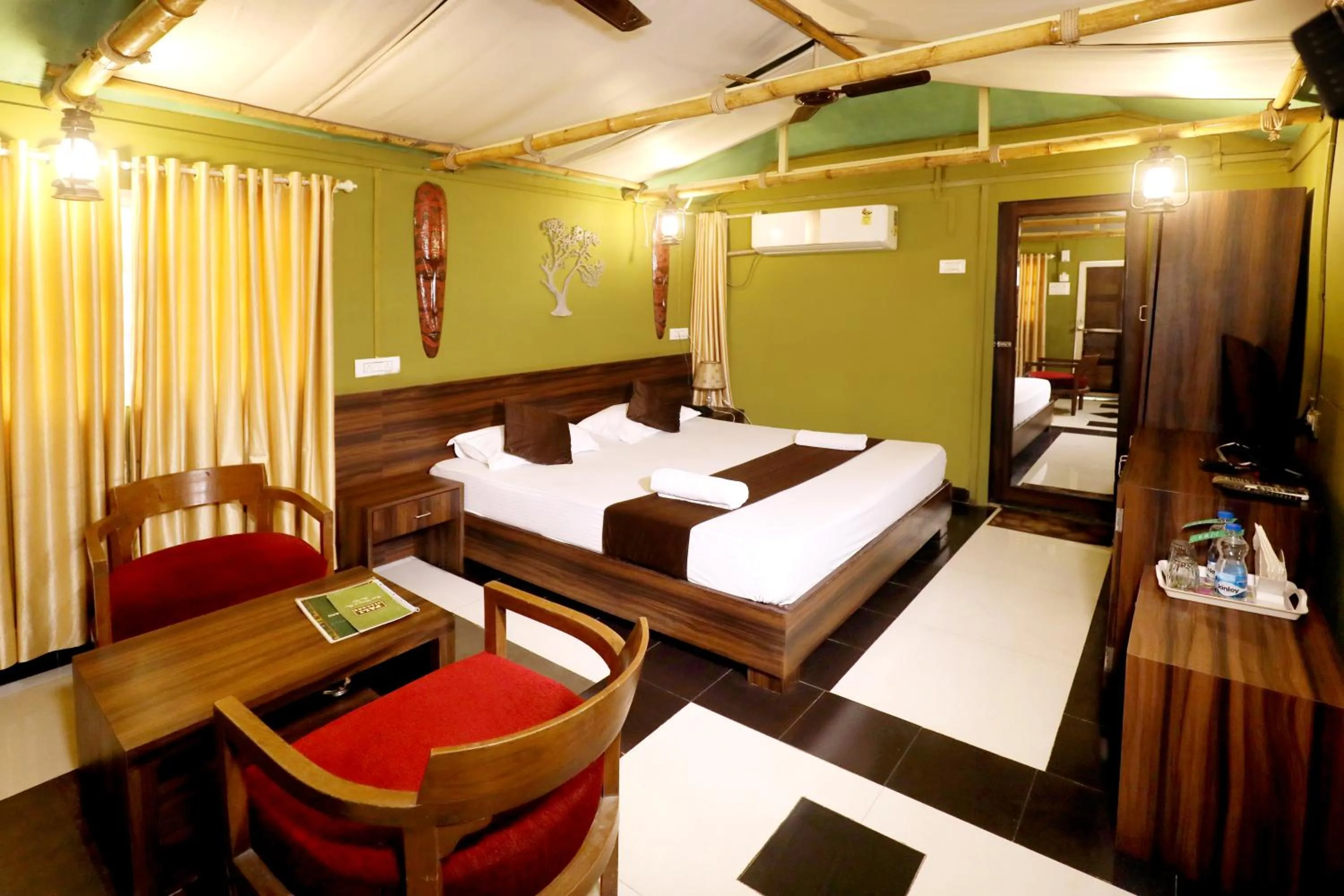 Photo of the whole room, Bed in Pali Village Resort