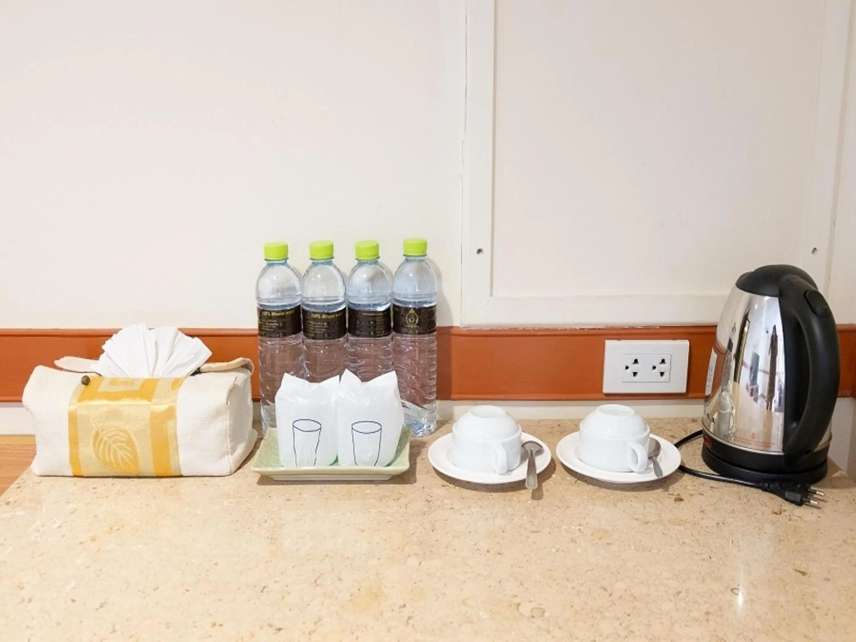 Coffee/tea facilities in The Ecotel Bangkok