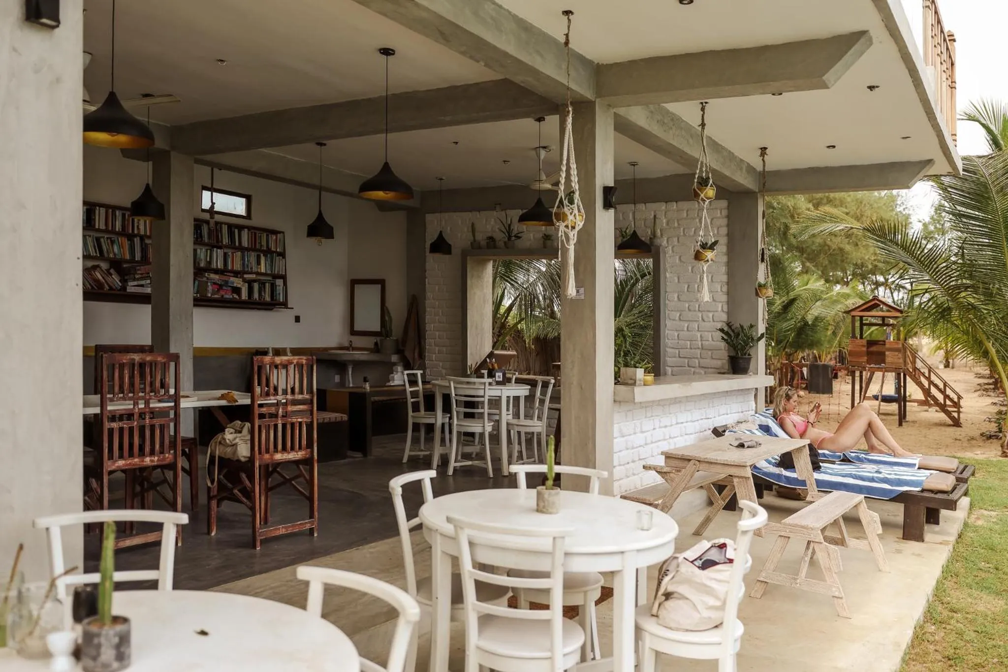 Restaurant/places to eat in Stay Golden