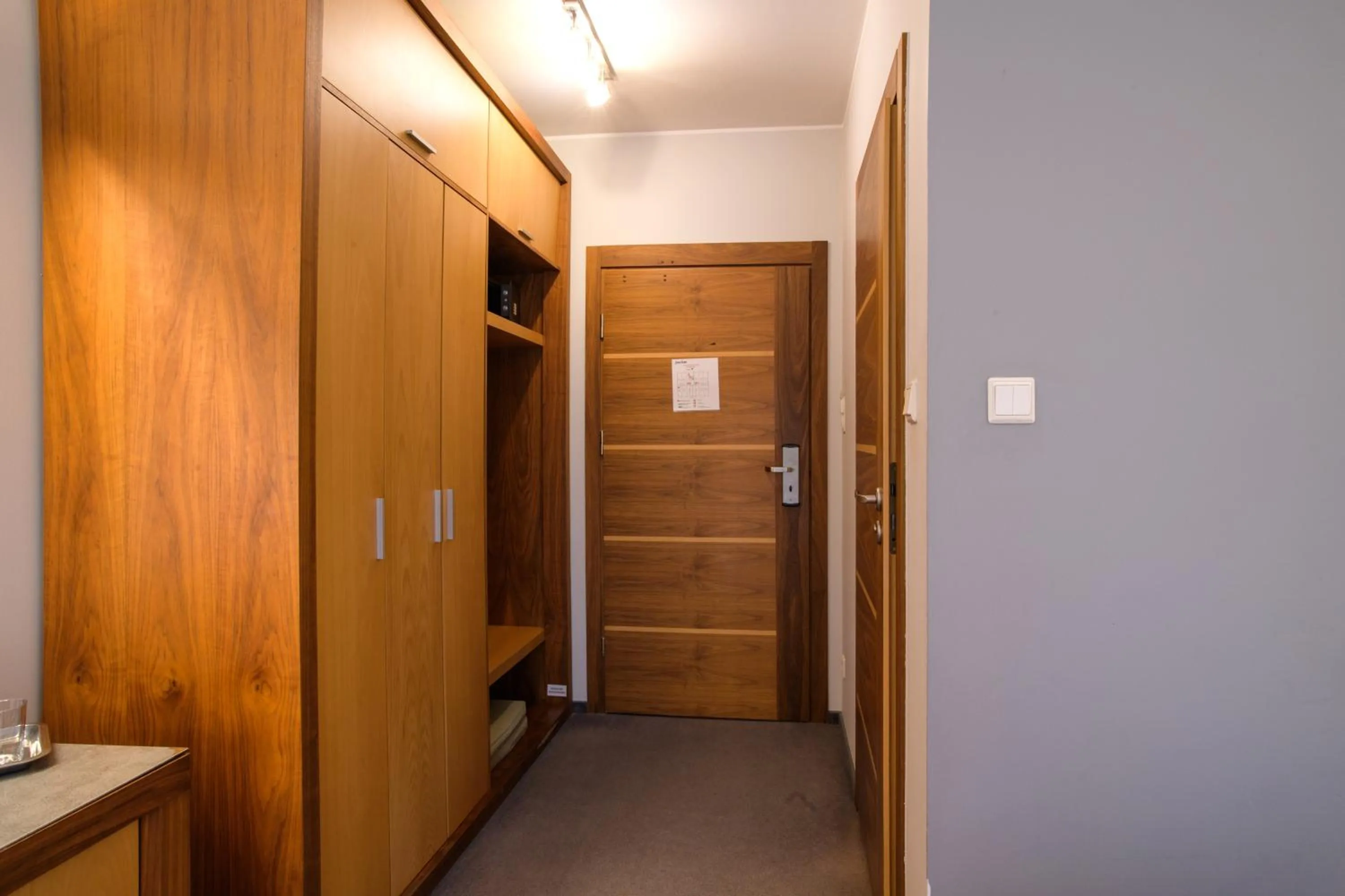 wardrobe in Hotel Szarlota - Kompleksowo na Kaszubach