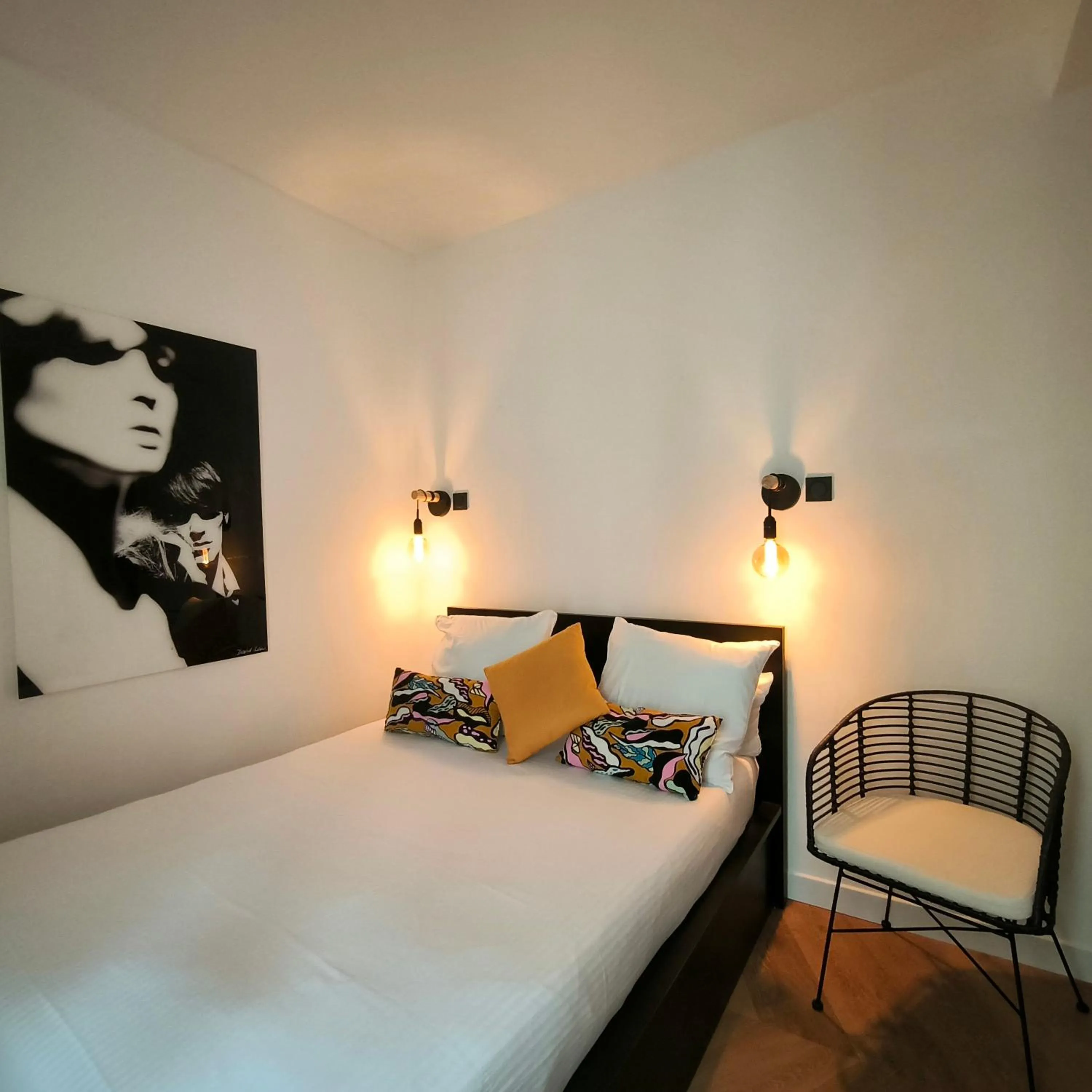 Bed in Hotel Le Twelve