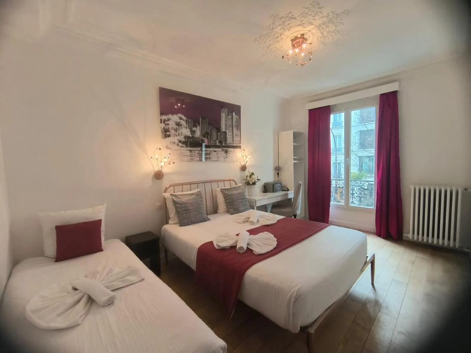 Bedroom, Bed in Hotel Le Twelve