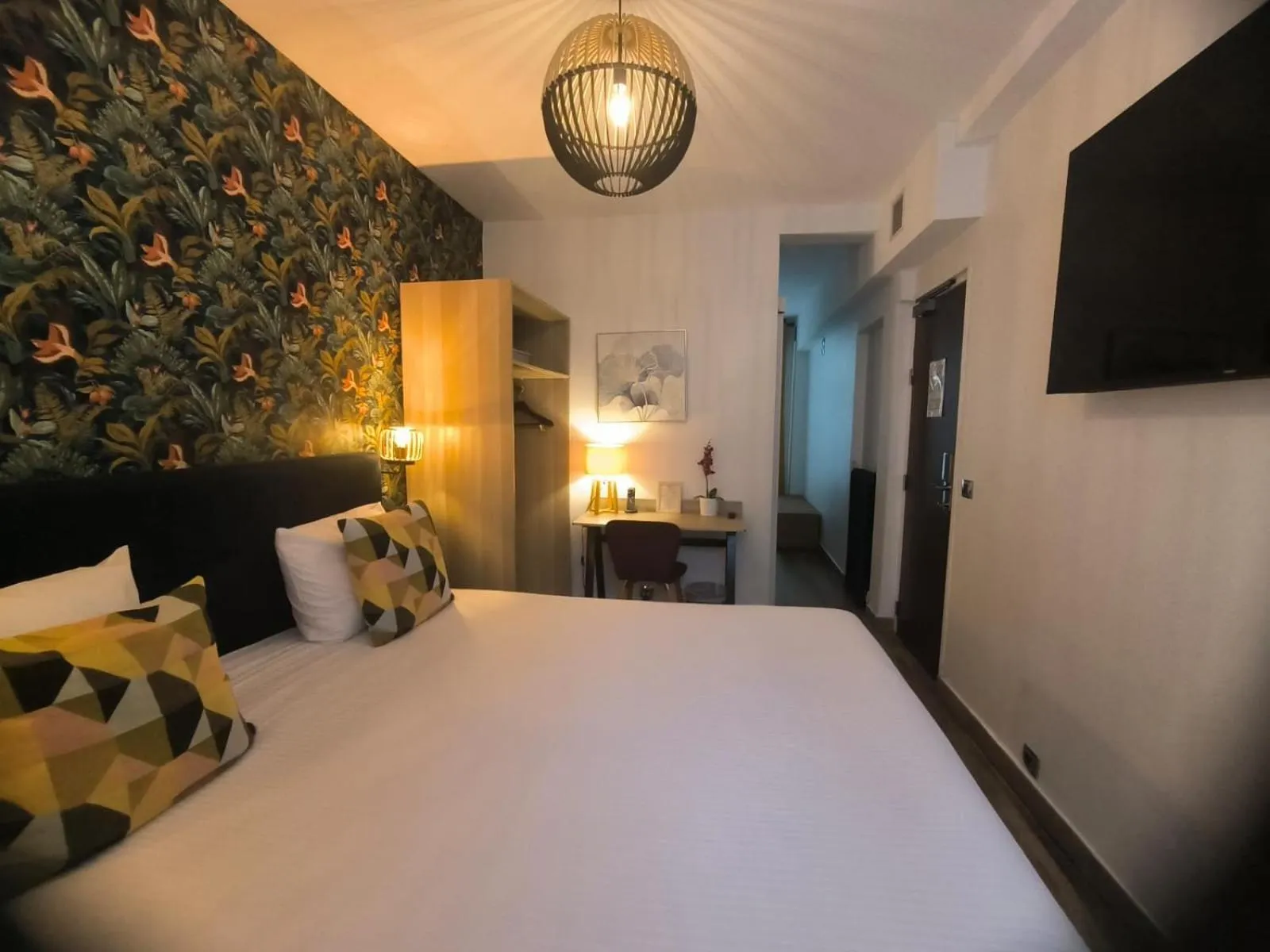 Bedroom, Bed in Hotel Le Twelve