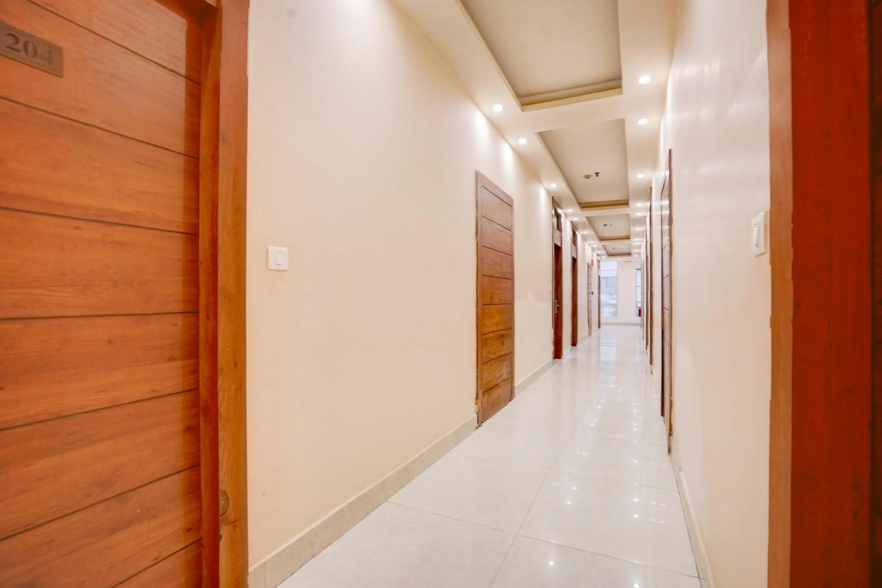Lobby or reception in Townhouse Oak Dehradun Court Formerly GK Residency