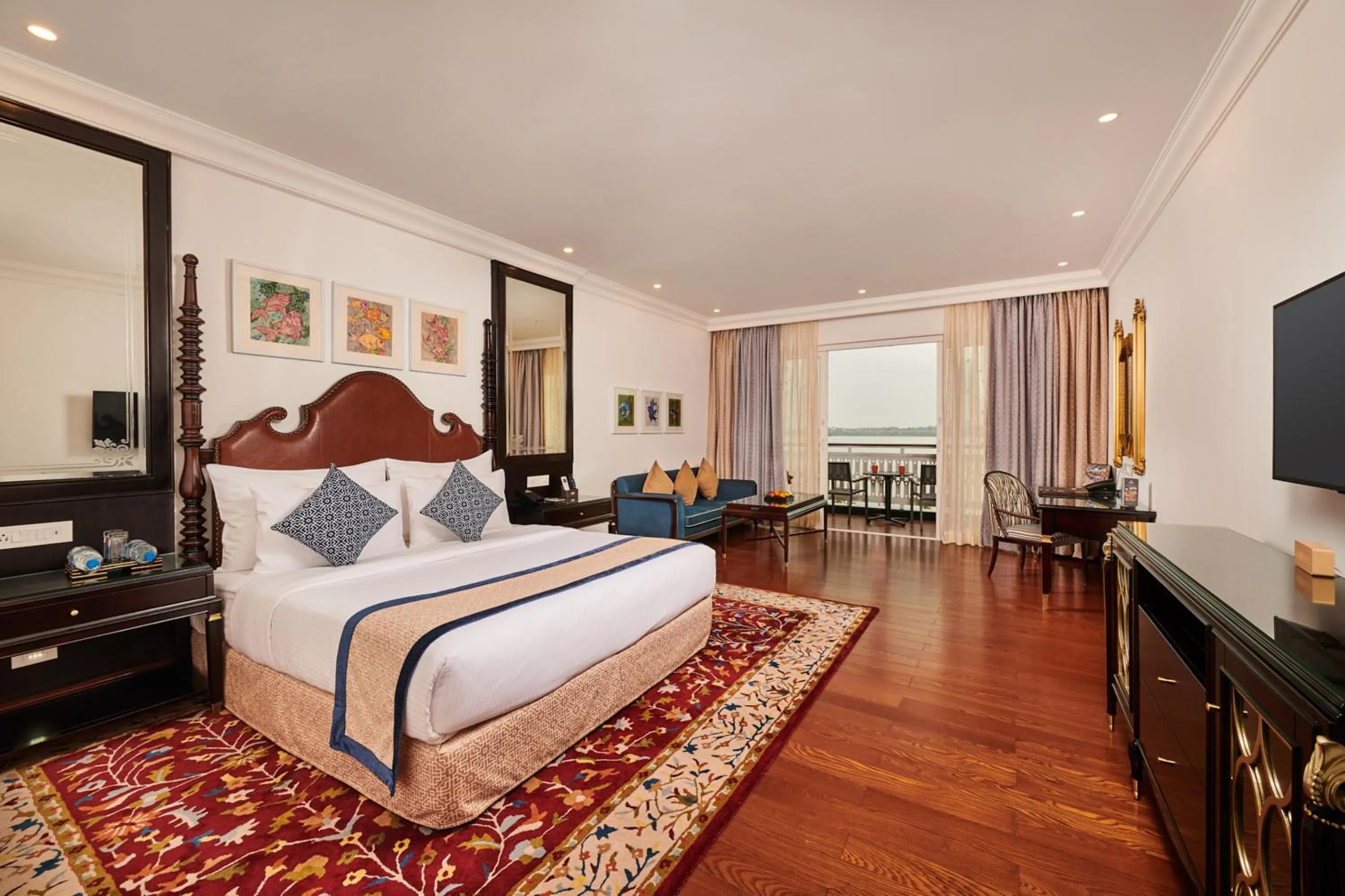 Photo of the whole room, Bed in MAYFAIR Lake Resort