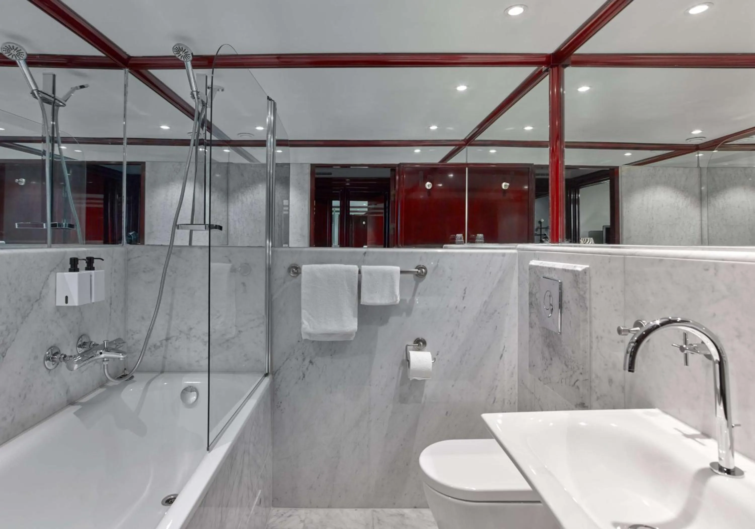 Bedroom in Scandic Kramer