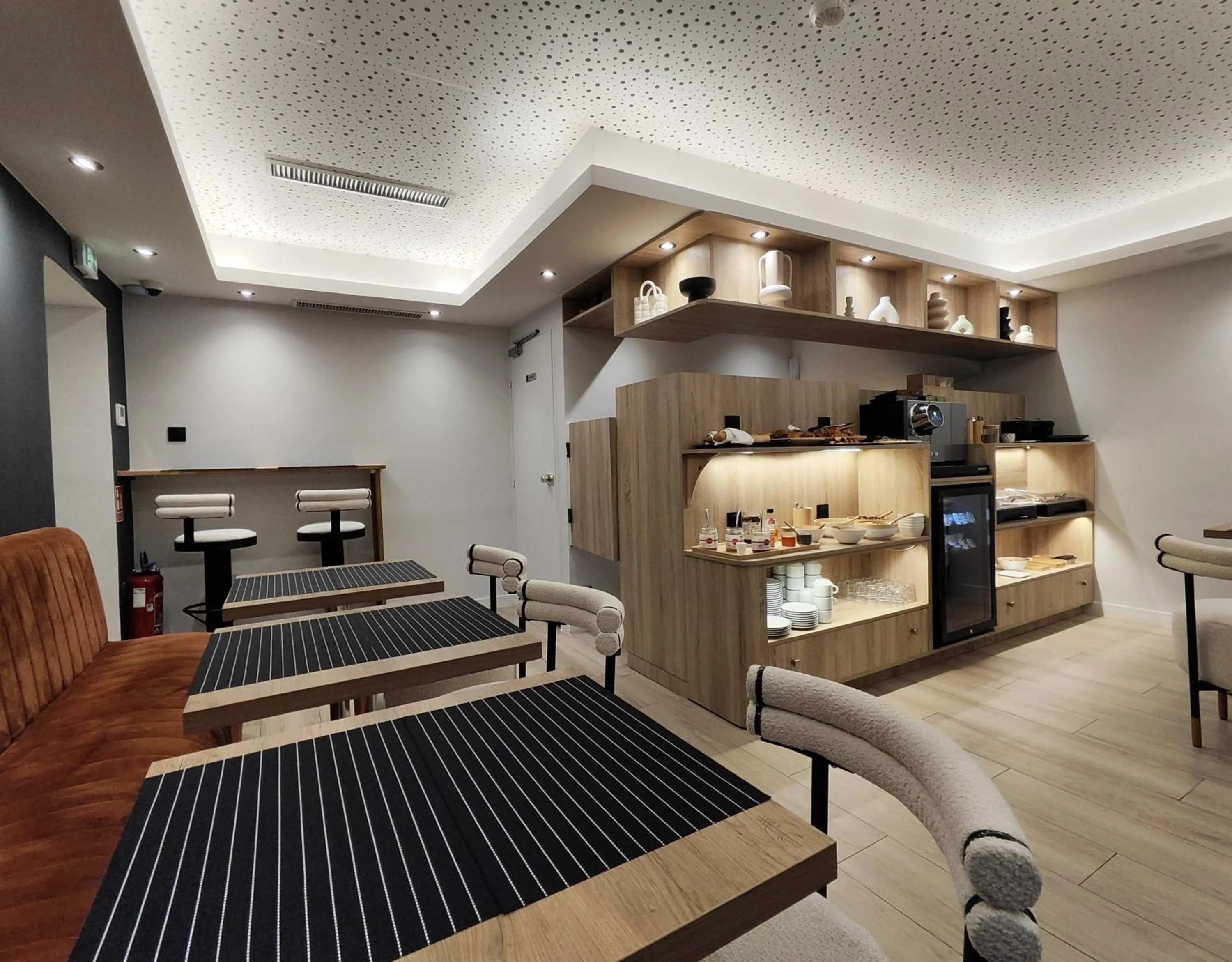 Breakfast in 55 Hôtel Montparnasse