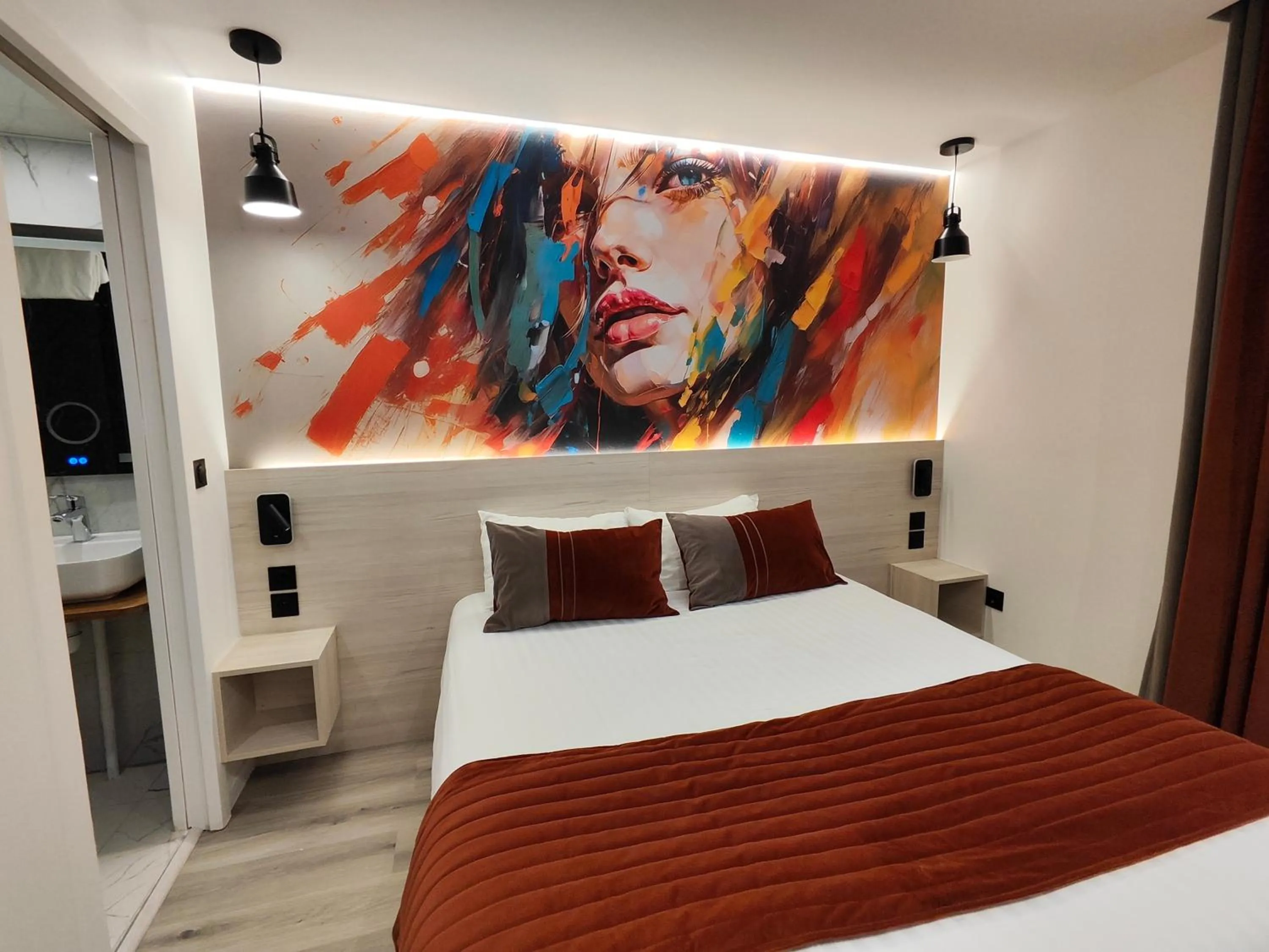 Bed in 55 Hôtel Montparnasse