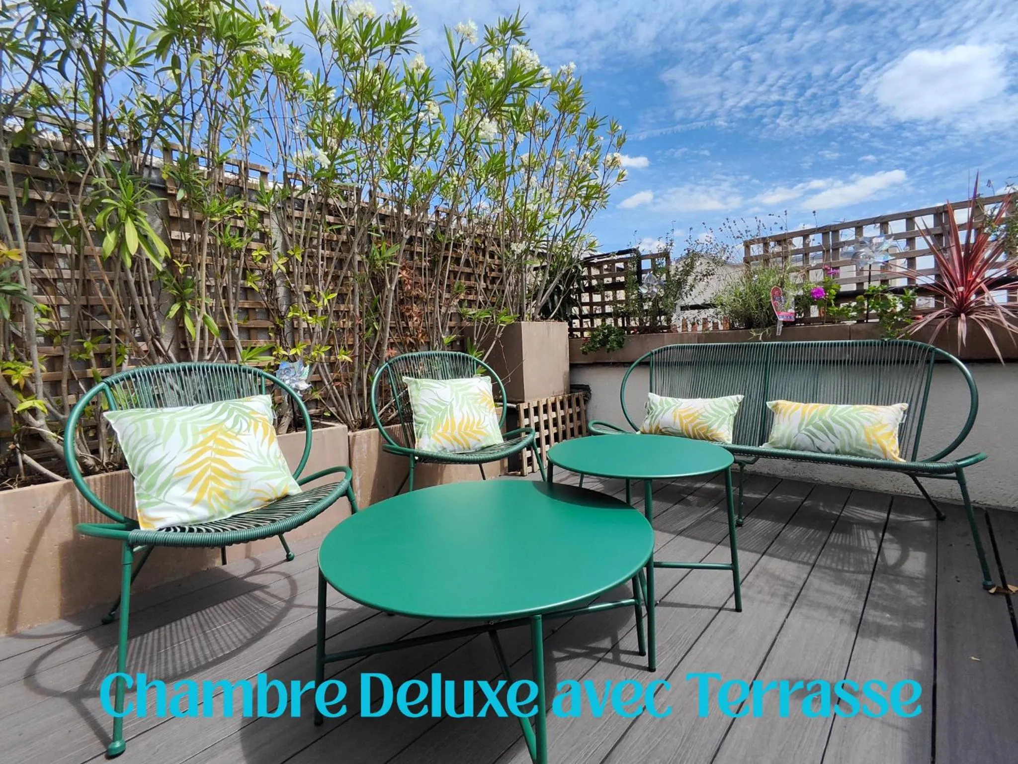 Patio in 55 Hôtel Montparnasse