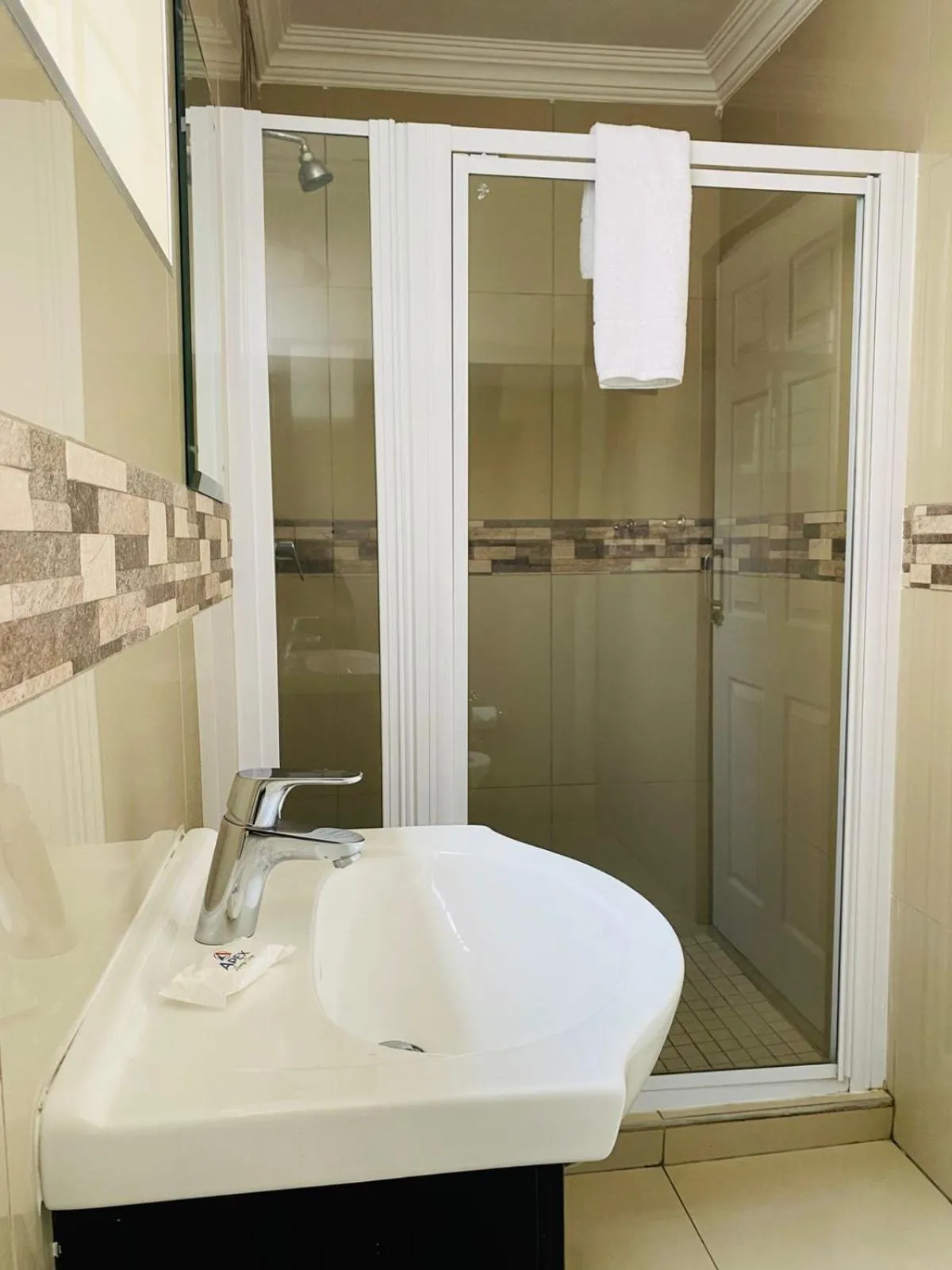 Property building in Bayside Hotel 97 Russell Street