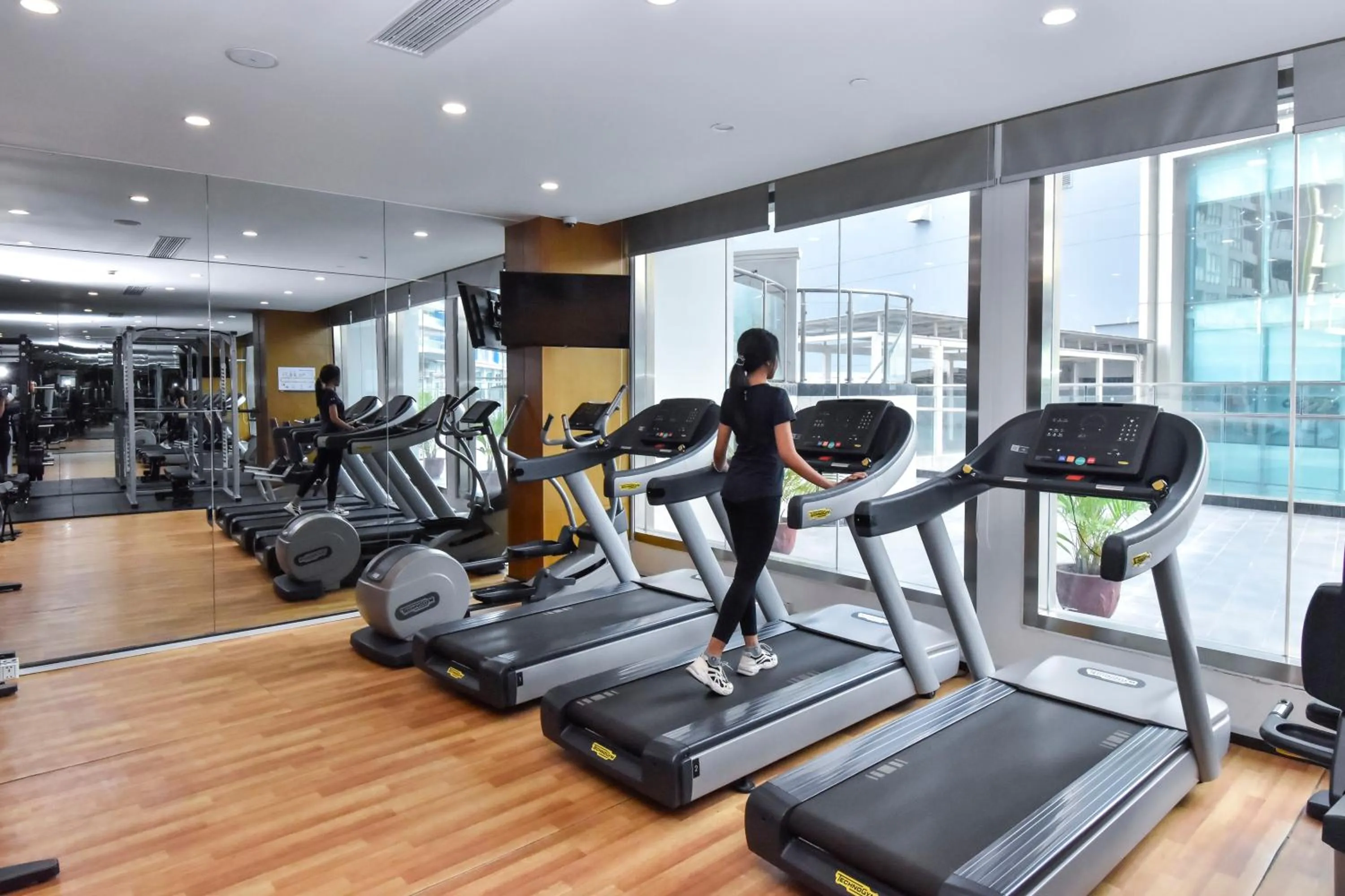 Property building in Olympia City Hotel by Dara