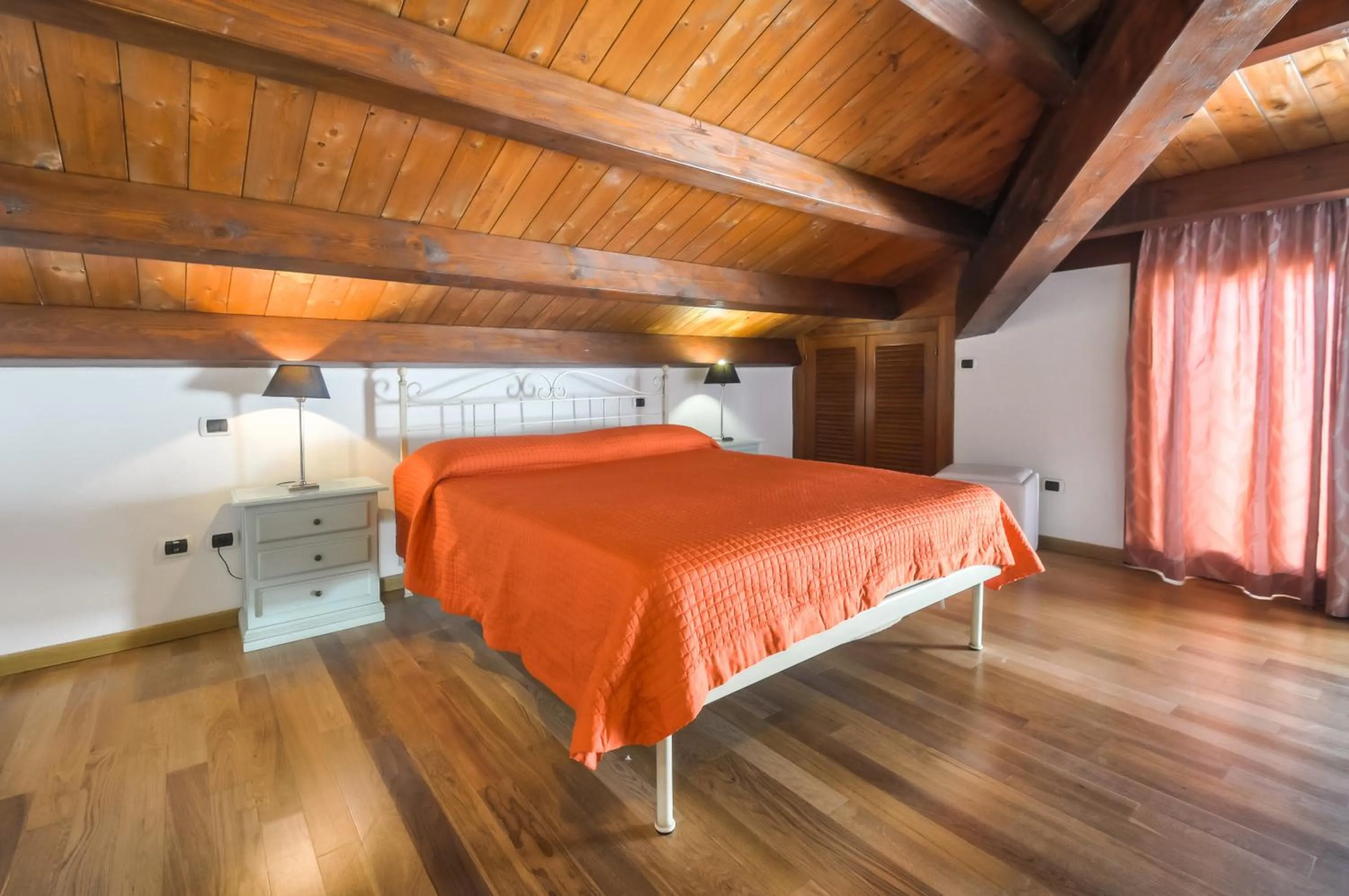 Bed in Quarté Sayàl