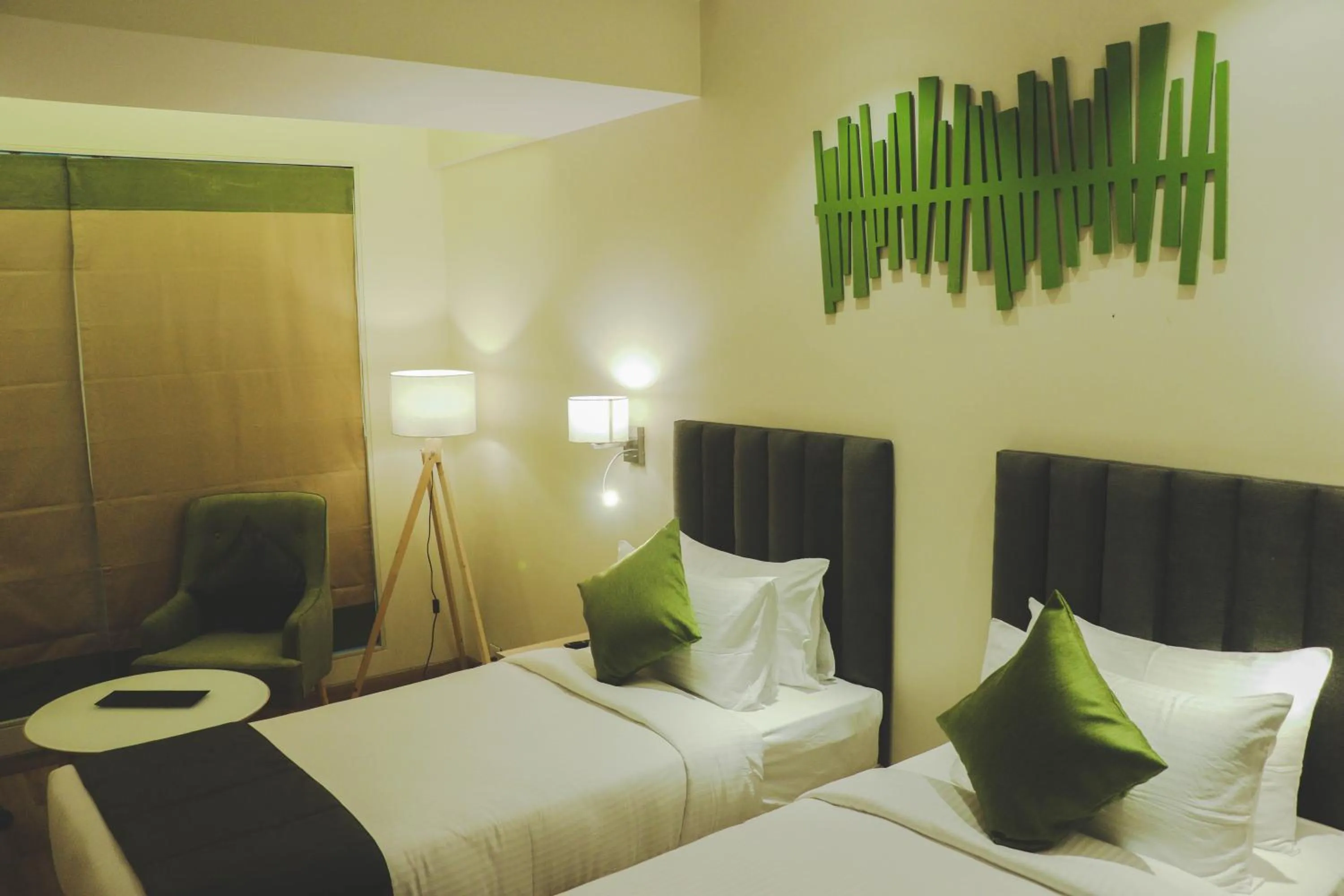 Photo of the whole room in Regenta Central Harsha Vapi