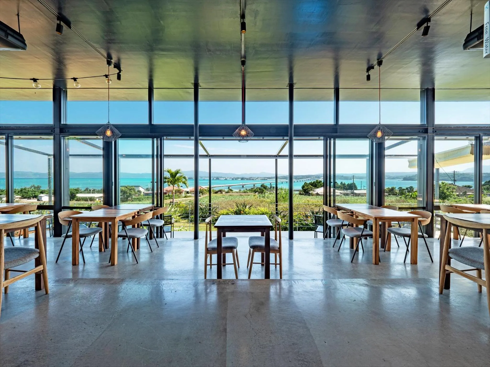 Restaurant/places to eat in One Suite THE TERRACE